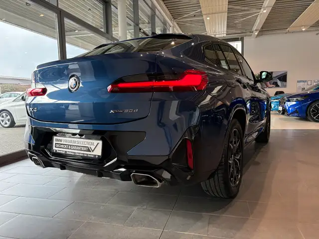 BMW X4 view 7