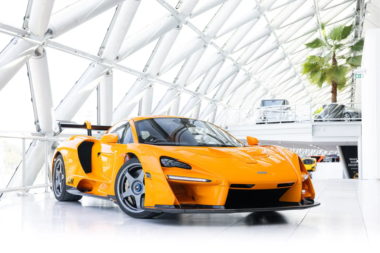 McLaren Senna LM 1/20 | 825pk | Roadlegal | RHD | Portocaliu - 1