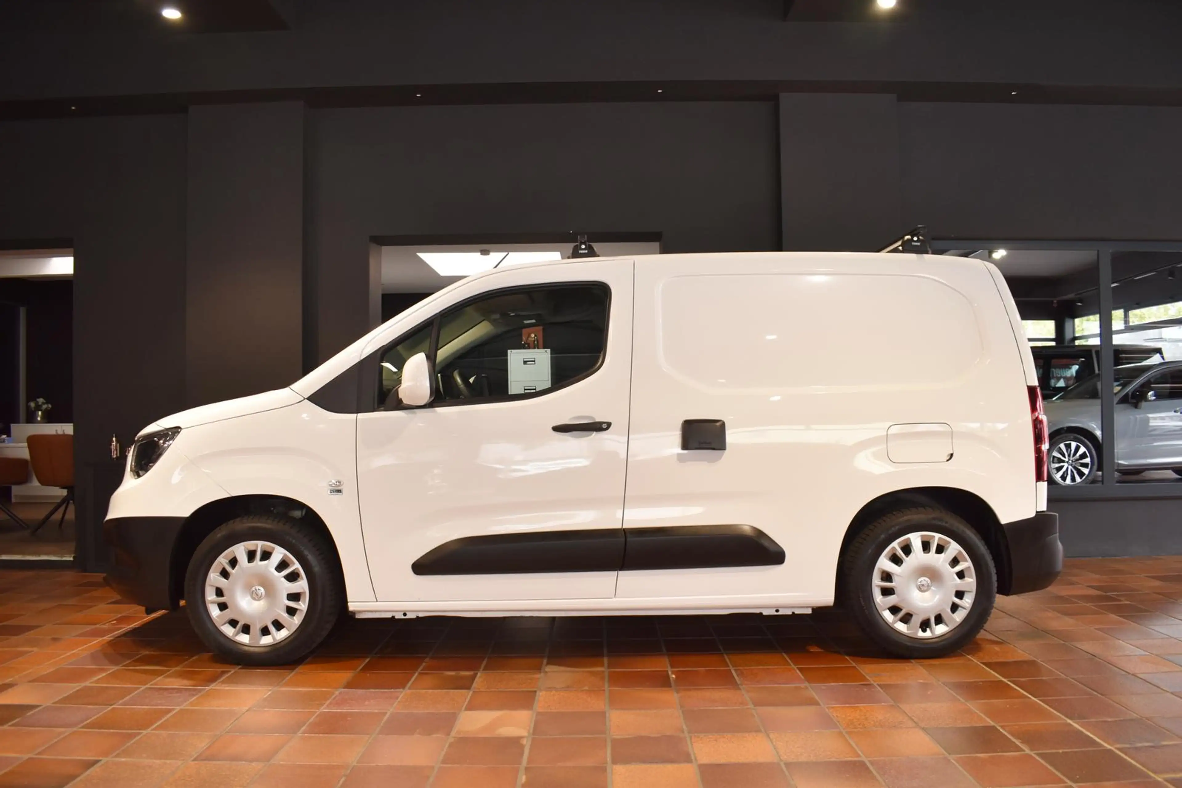 Opel Combo CARGO 1.5 D EDITION SORTIMO-WERKSTATT TEMPOMAT SIT — photo 7