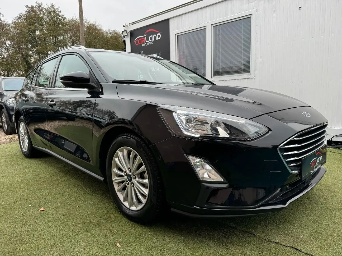 Ford Focus Turnier Cool & Connect  - 1.Hand-130tkm Schwarz - 1