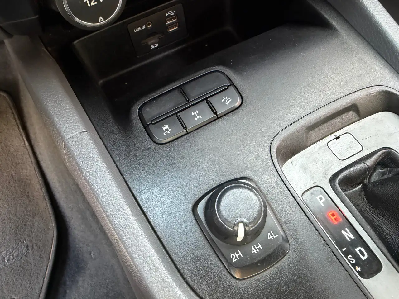 Ford Ranger 3.2 TDCi | 200 ch | BVA | Cuir | Prise 230V