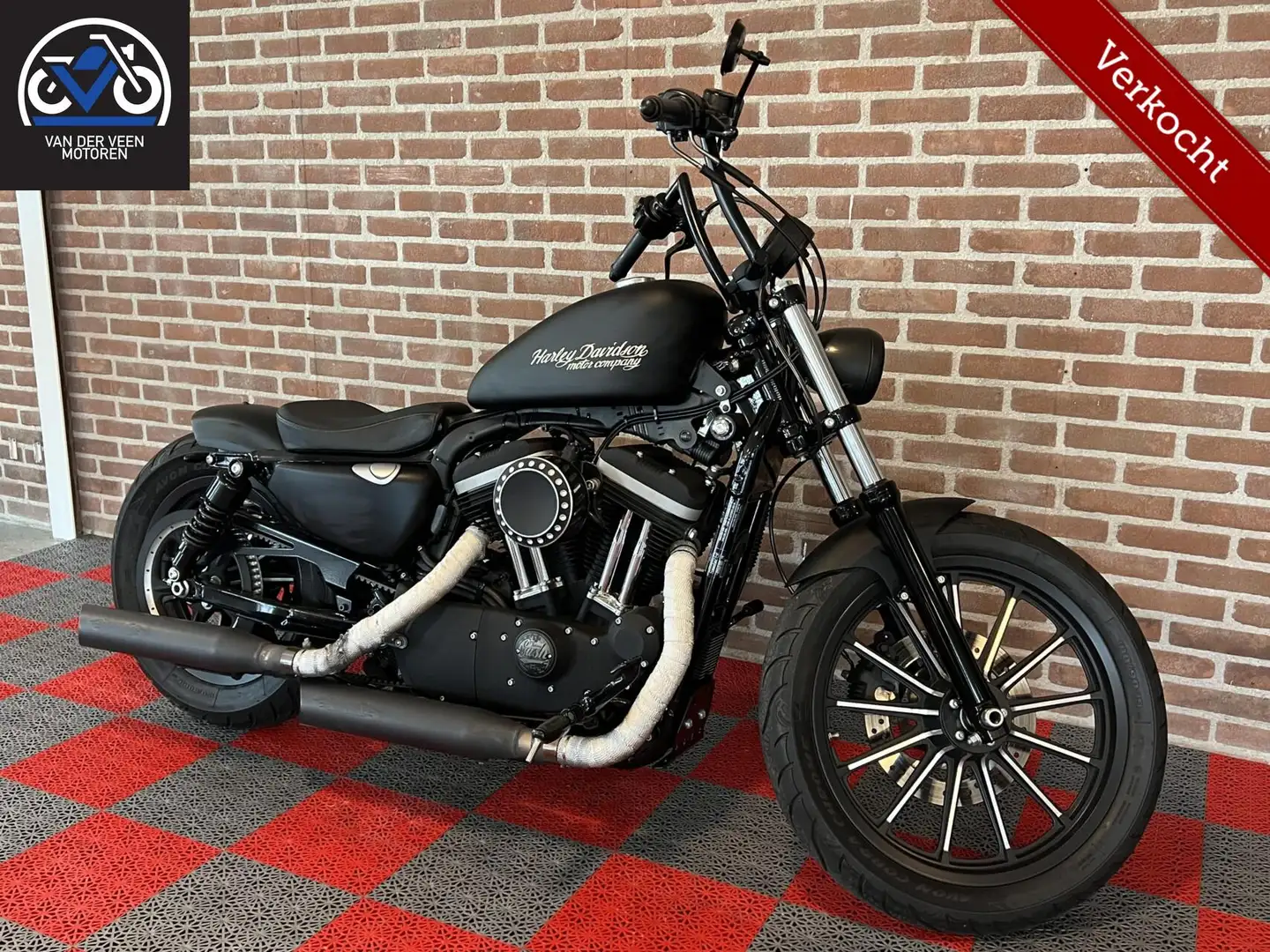 Harley-Davidson Sportster XL 883 883N Iron Negro - 1