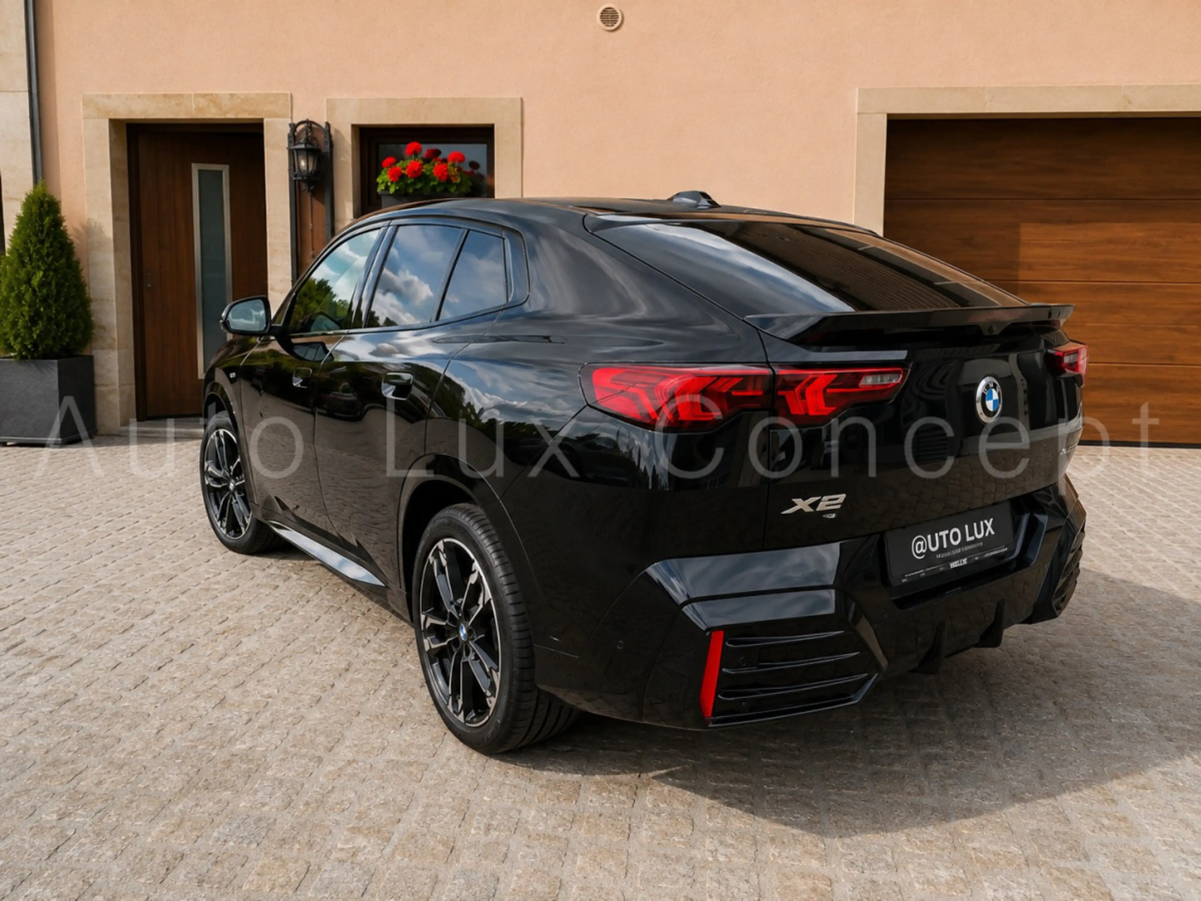 BMW X2 sDrive20d M Sport/Pano/AHK/eSitze/360°/Harman — photo 4