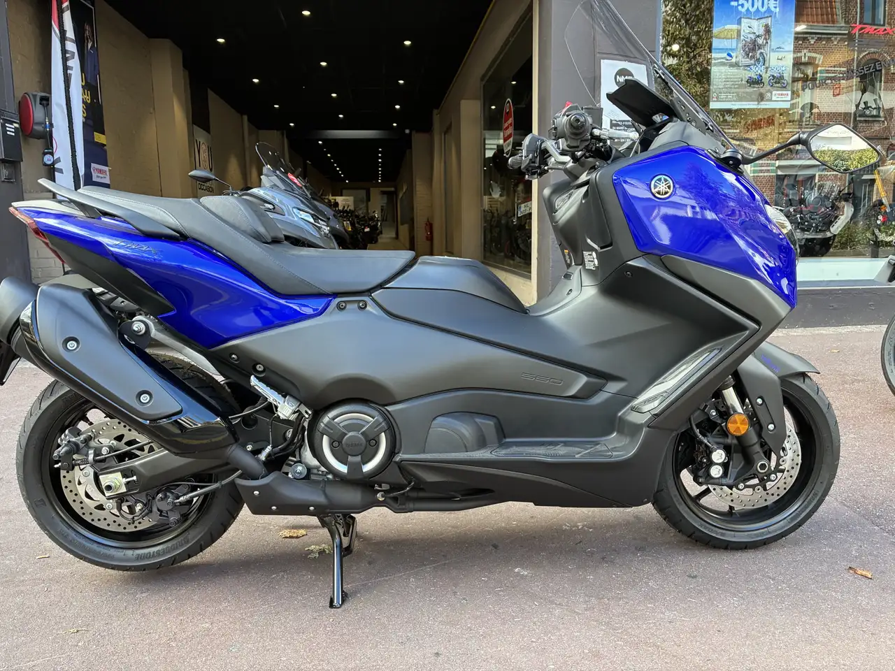 Yamaha Tmax 560