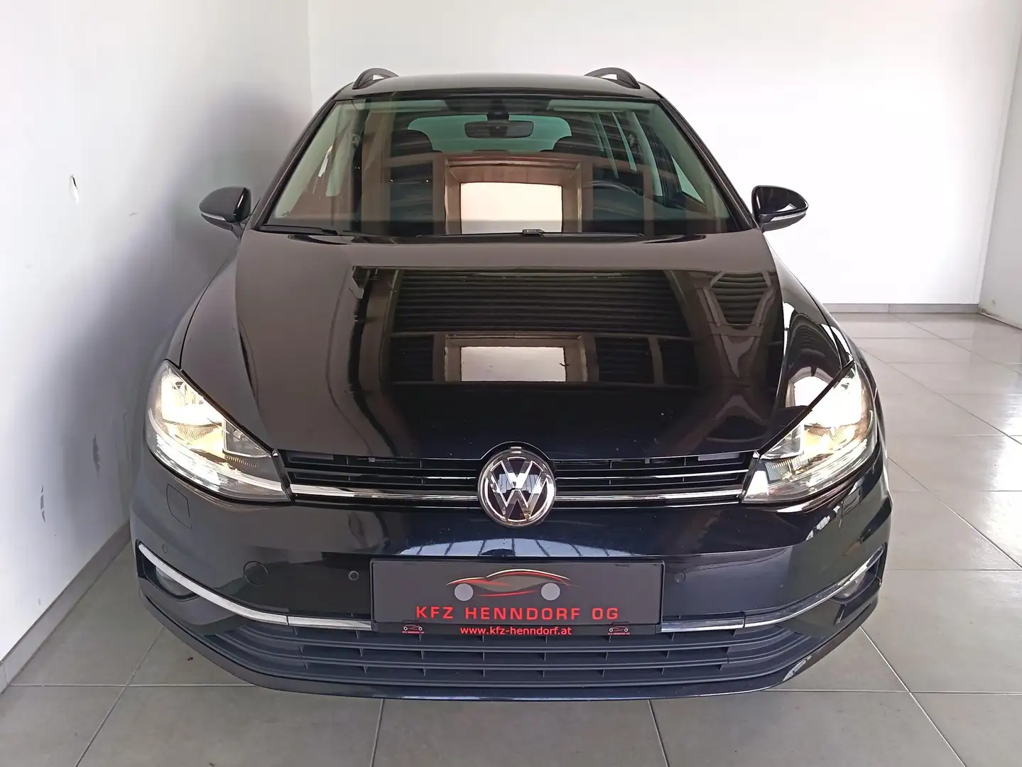 Volkswagen Golf Variant Comfortline 1,6 TDI SCR ab € 220 / Monat Schwarz - 2