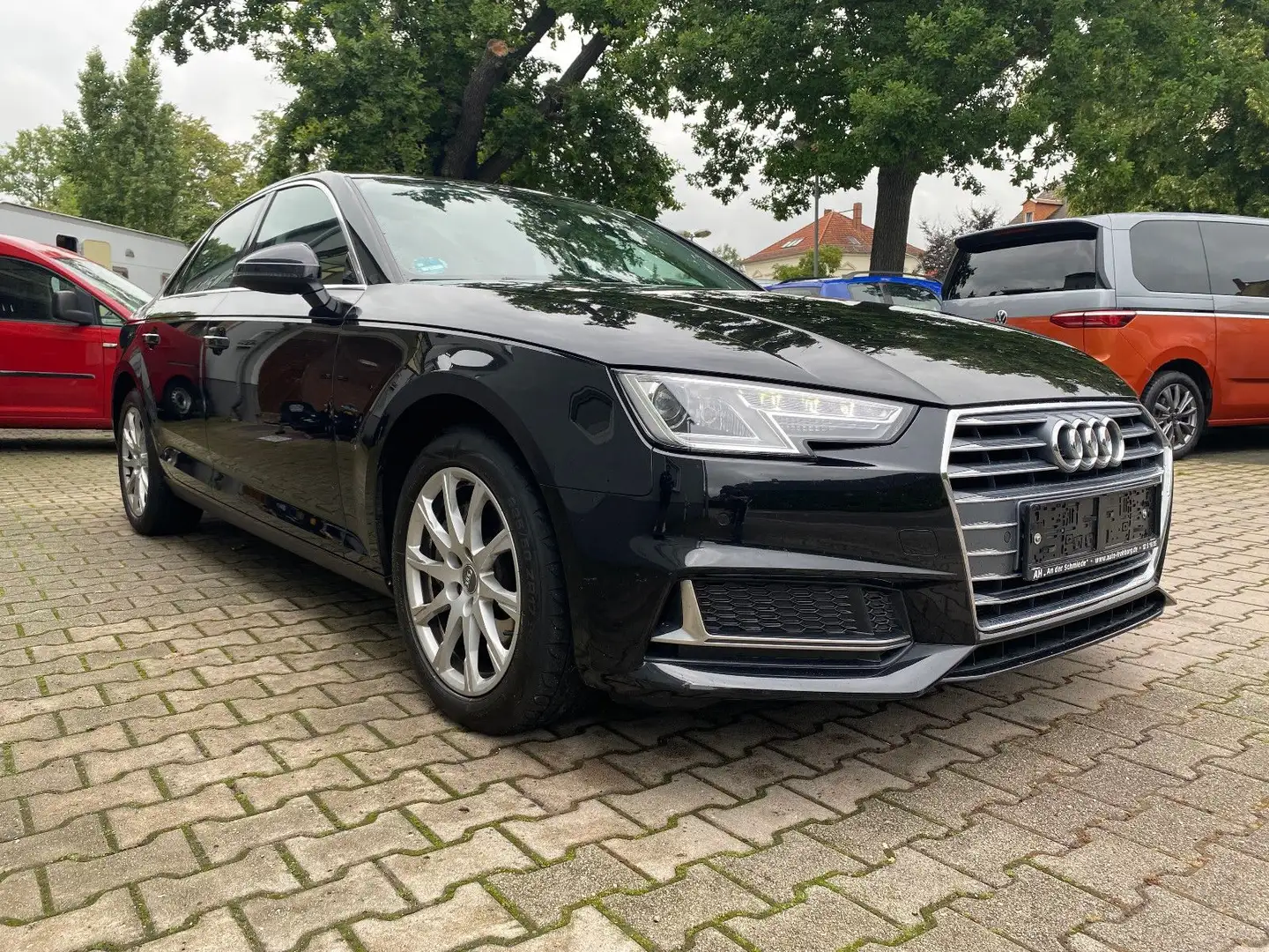 Audi A4 40 TDI,S tronic,sport,Bi Xenon,Ahk schwenk Schwarz - 2