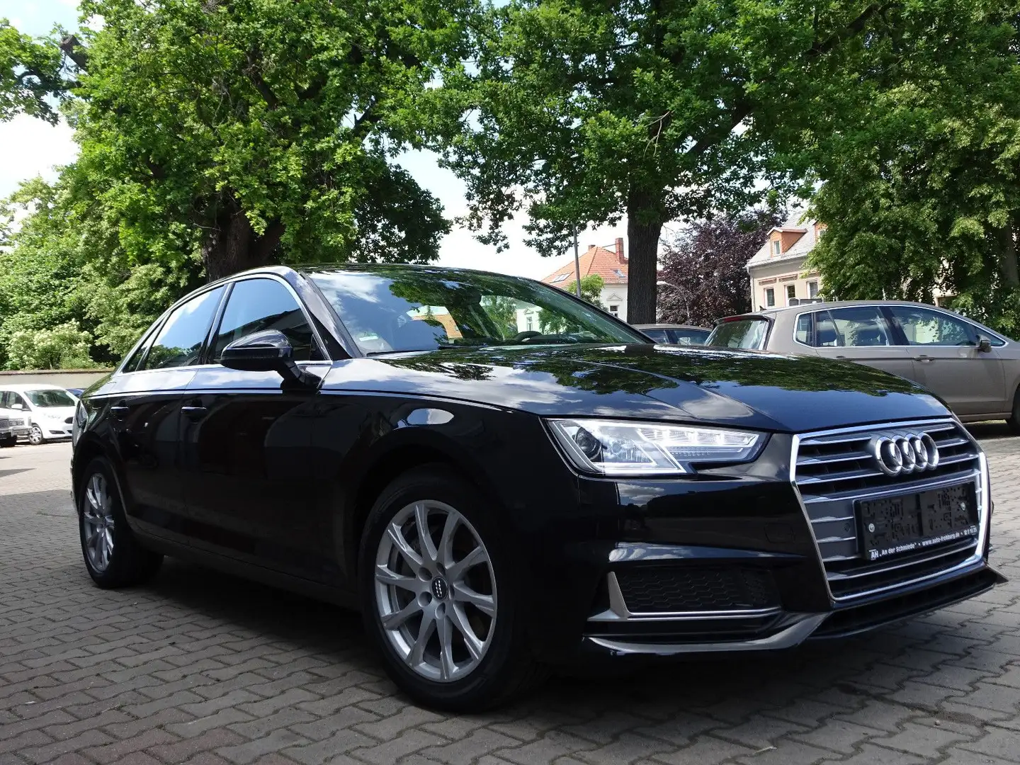 Audi A4 40 TDI,S tronic,sport,Bi Xenon,Ahk schwenk Schwarz - 1