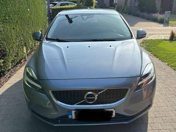 V40 2.0 T3 Momentum