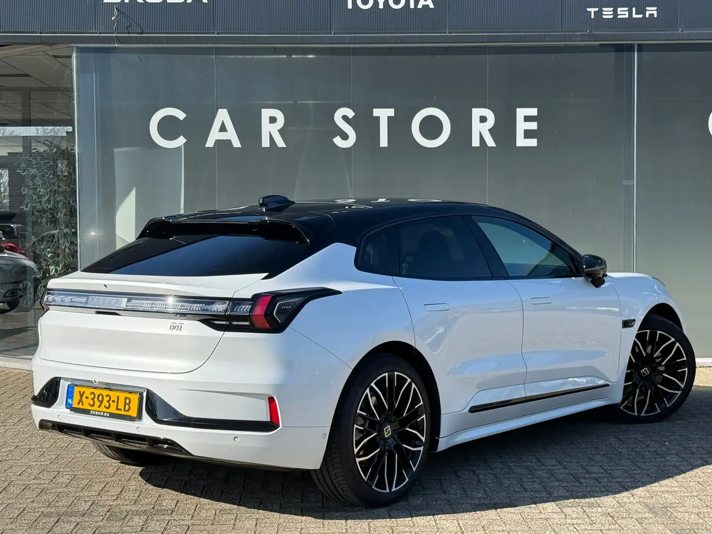 Zeekr 001 AWD Privilege 100 kWh 97% SOH Luchtvering Weiß - 2