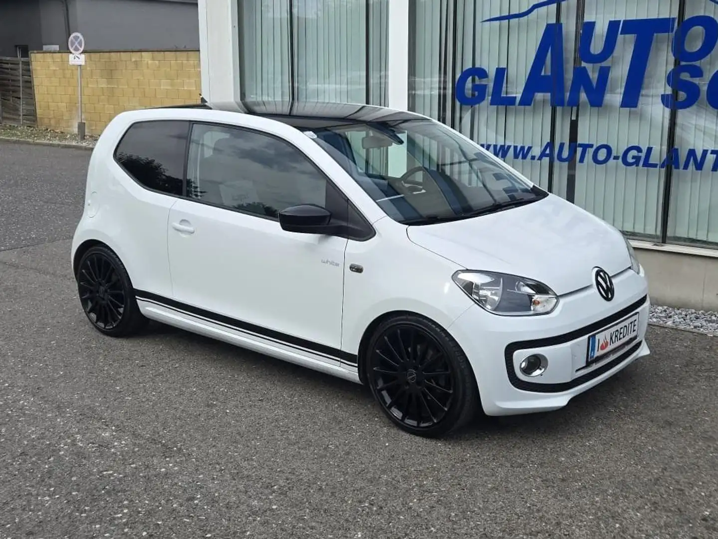Volkswagen up! Up 1,0 white up!  *Einzelstück mit Mega Optik * Blanco - 2