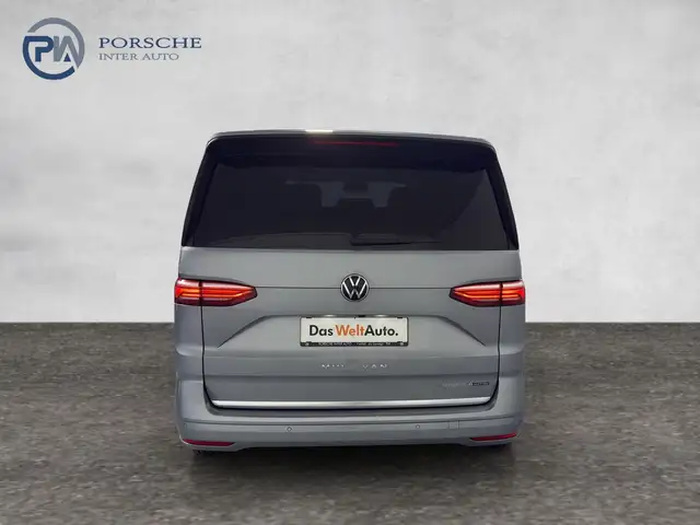 Volkswagen Multivan view 5