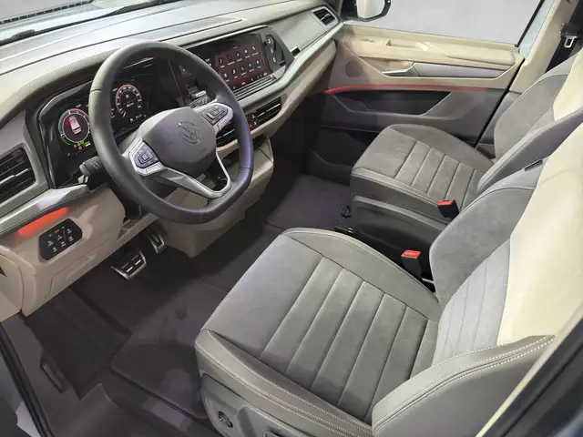 Volkswagen Multivan view 6