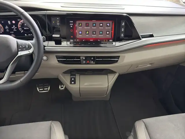 Volkswagen Multivan view 10