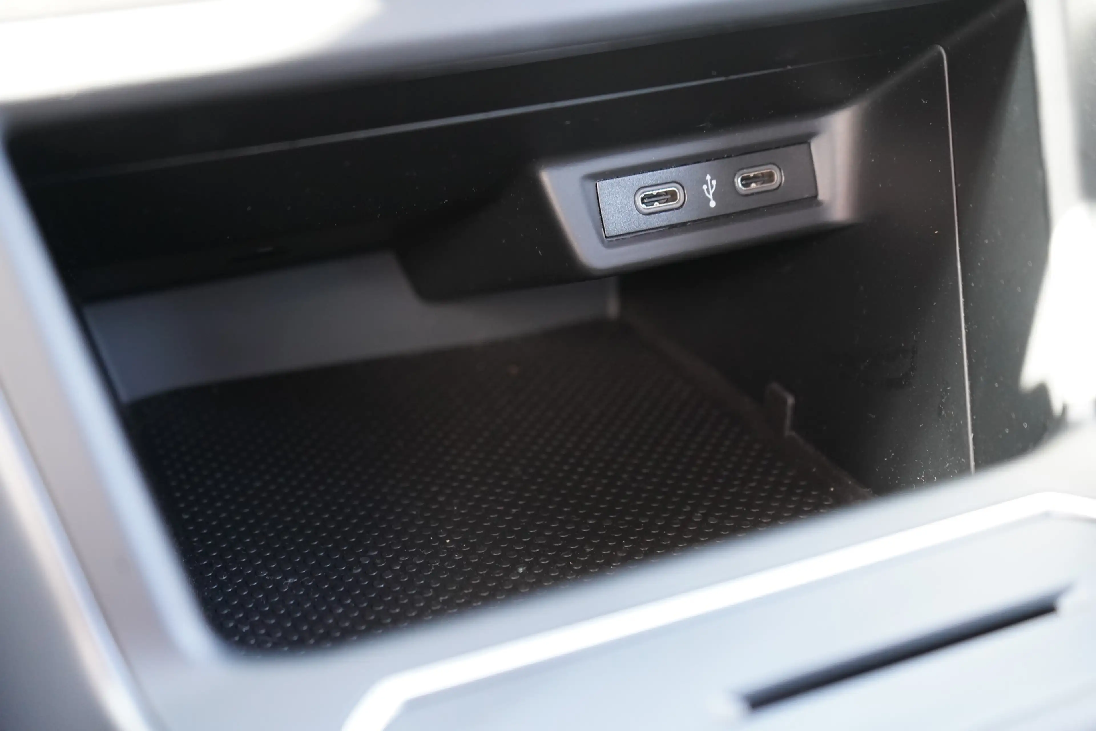 Volkswagen Taigo 1.5 16V TSI R-Line DSG ACC App Connect DAB — photo 17