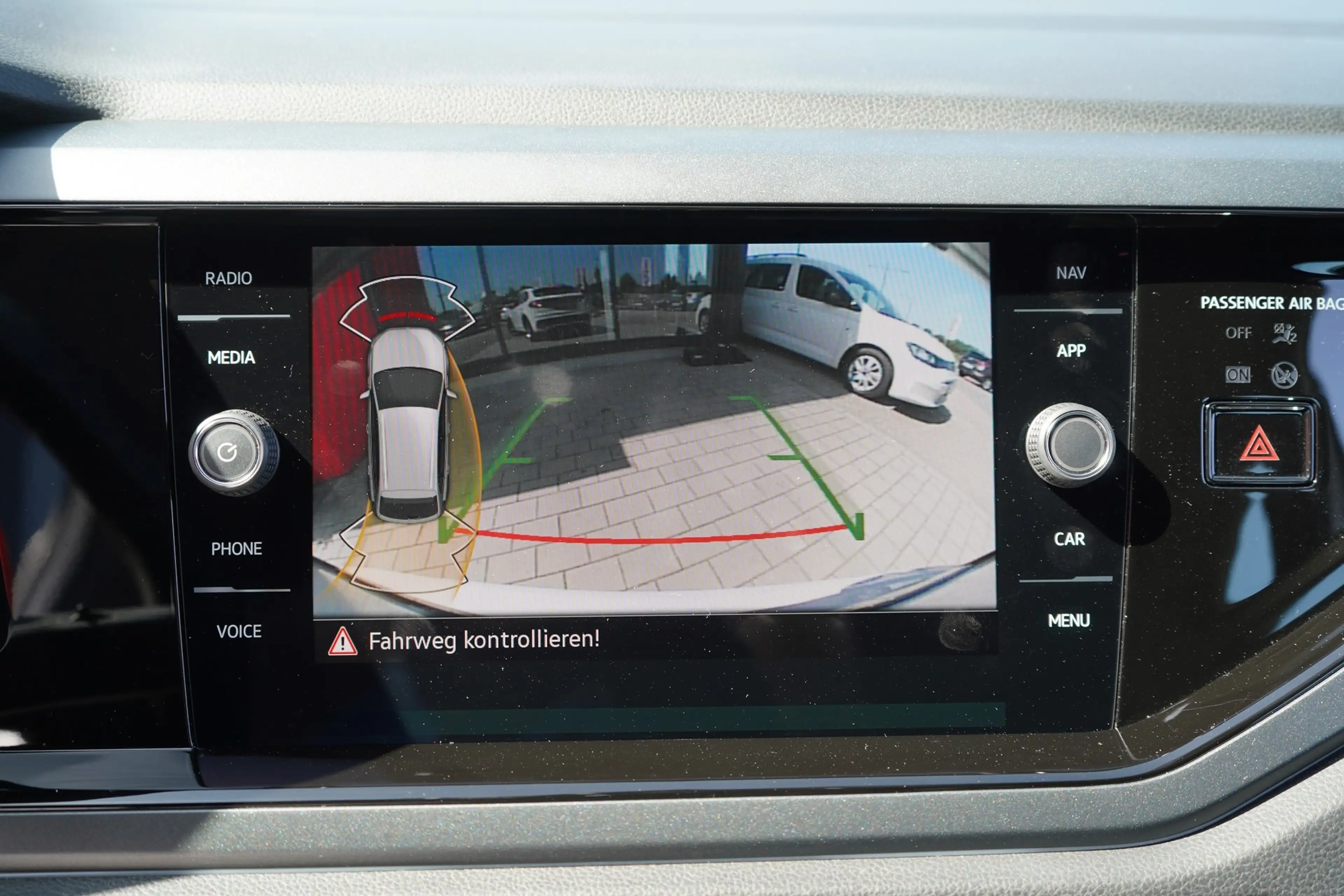 Volkswagen Taigo 1.5 16V TSI R-Line DSG ACC App Connect DAB — photo 13