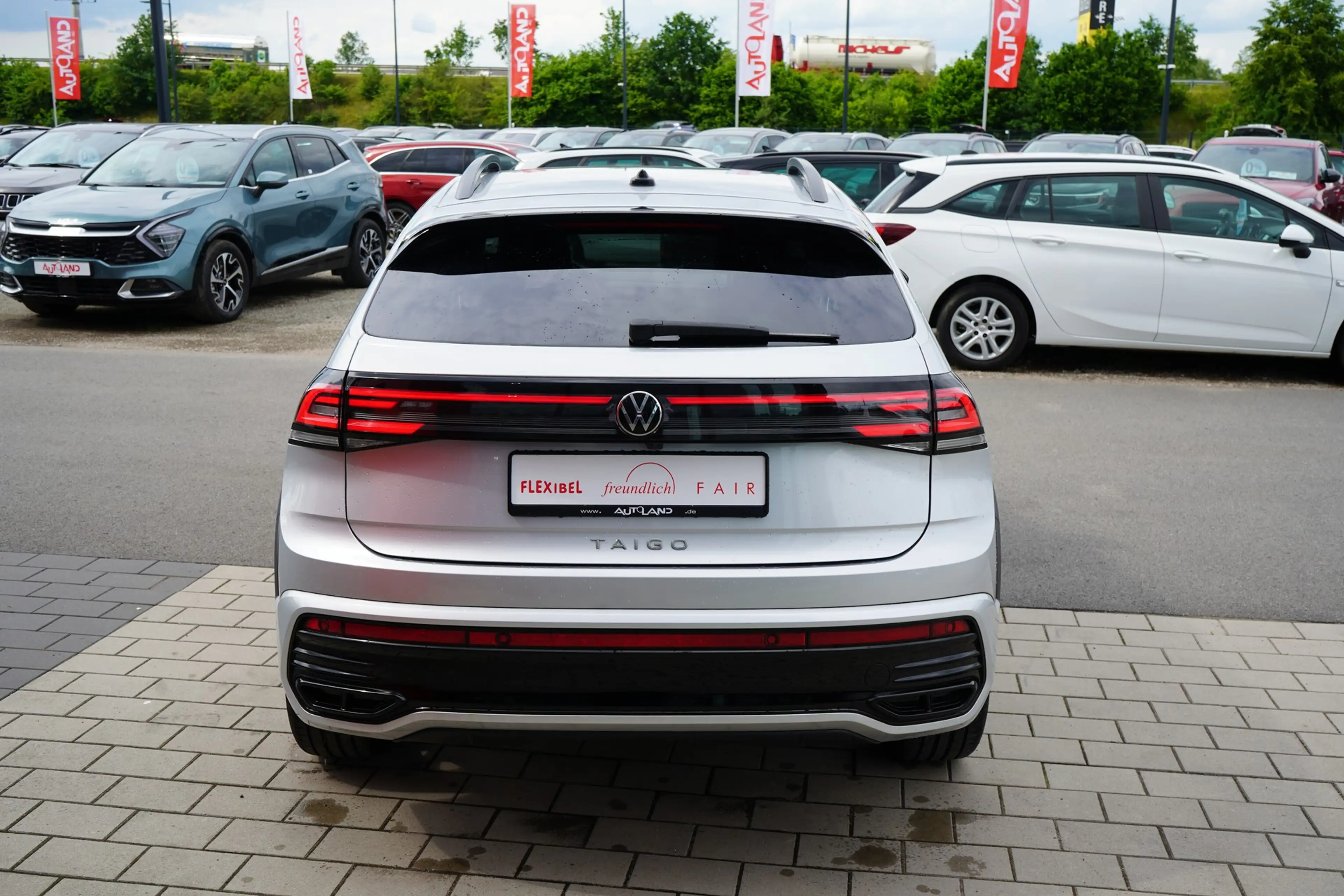 Volkswagen Taigo 1.5 16V TSI R-Line DSG ACC App Connect DAB — photo 4