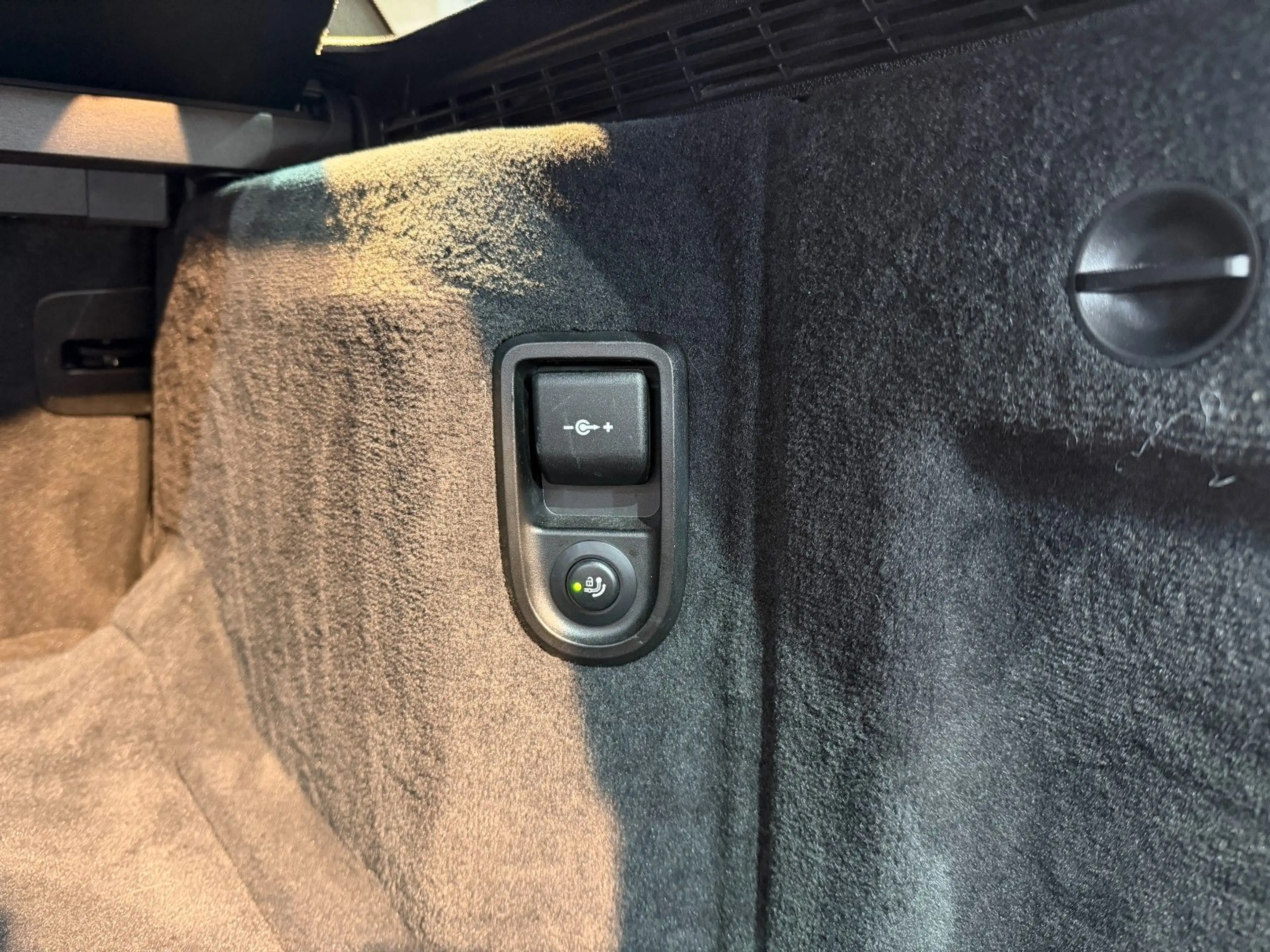 BMW 530 e Touring M-Sport *LED*Virtual*Navi*Kamera* — photo 6