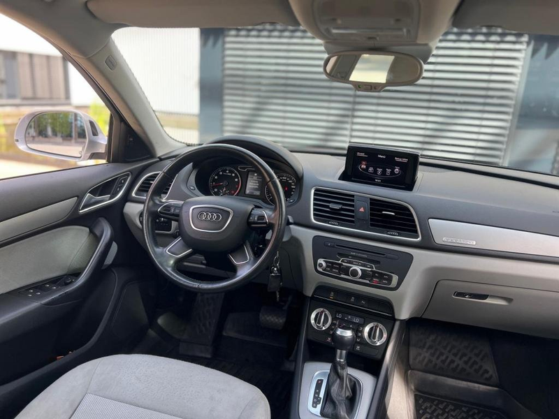 Audi Q3 AUTOMATIQUE / QUATTRO / ESSENCE / PANORAMIQUE — photo 12