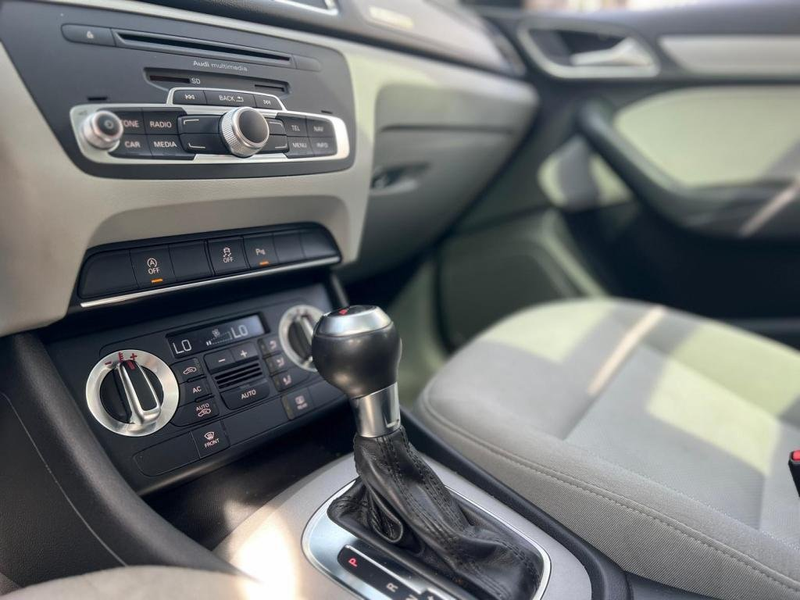 Audi Q3 AUTOMATIQUE / QUATTRO / ESSENCE / PANORAMIQUE — photo 13