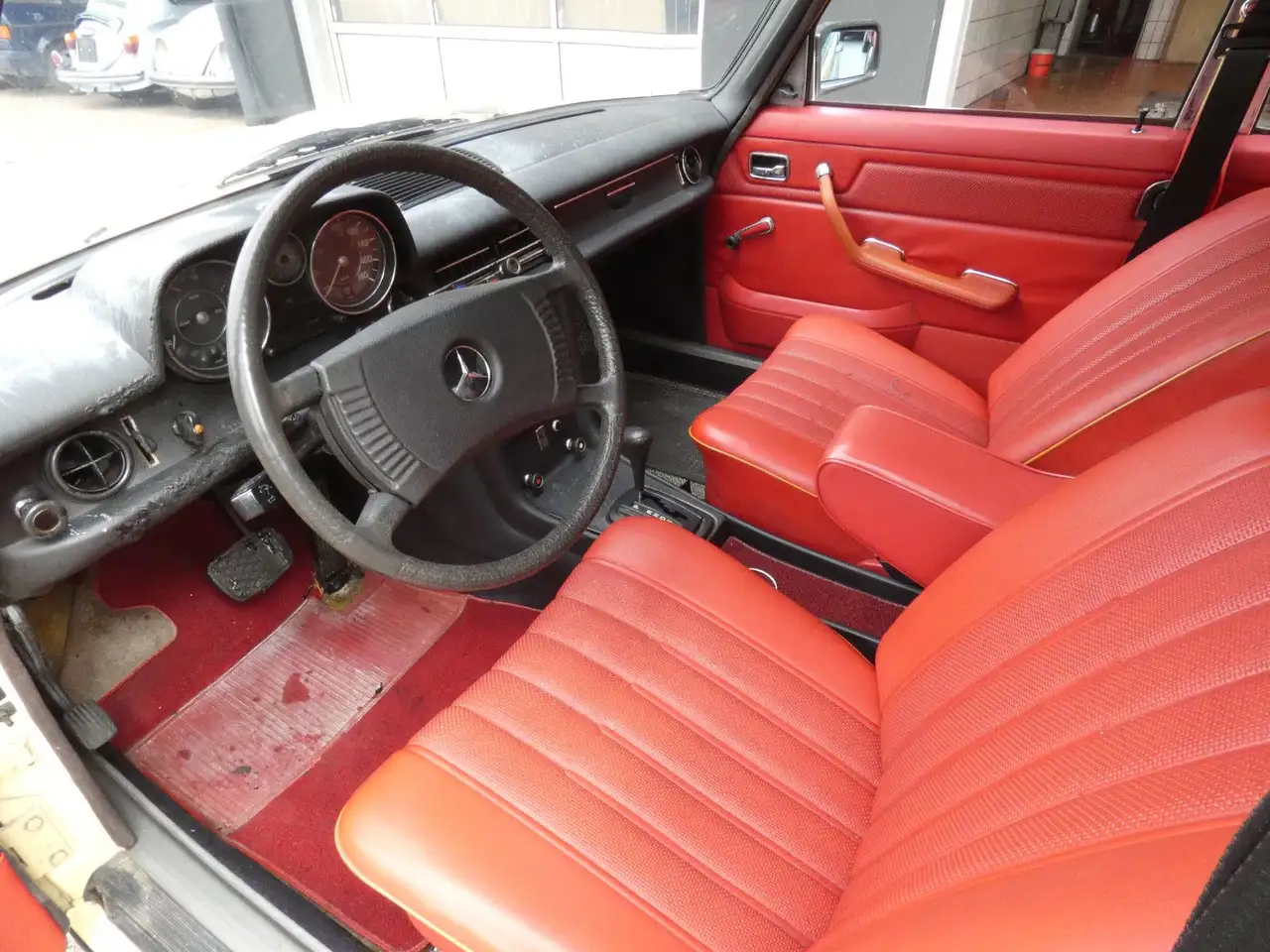 Mercedes-Benz 240 D 3.0/8 W115 Autom.*Brandschaden*Text lesen!, foto 7