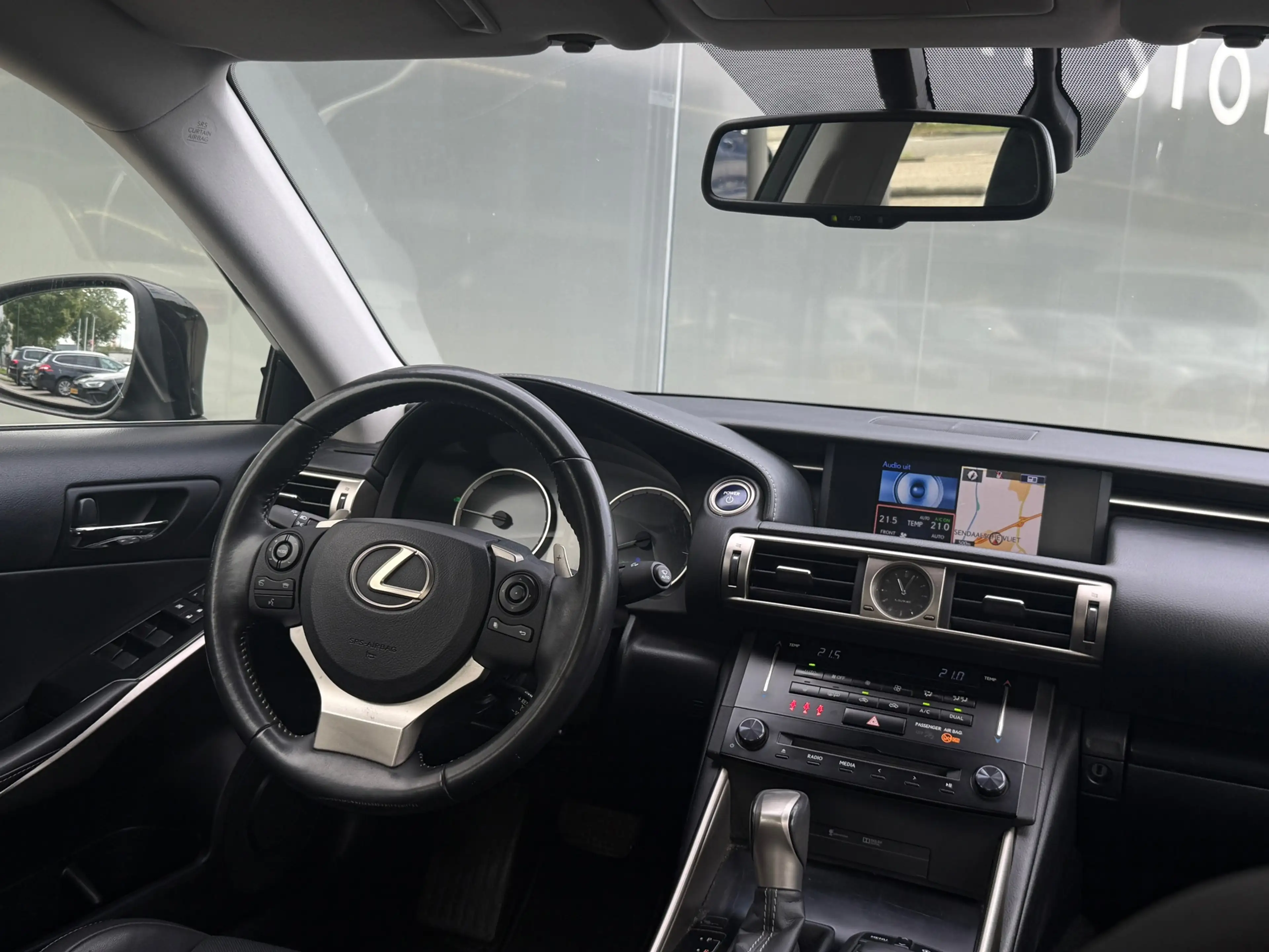 Lexus IS 300 300h Business Line Navi|Camera|ORG NL Auto — photo 10