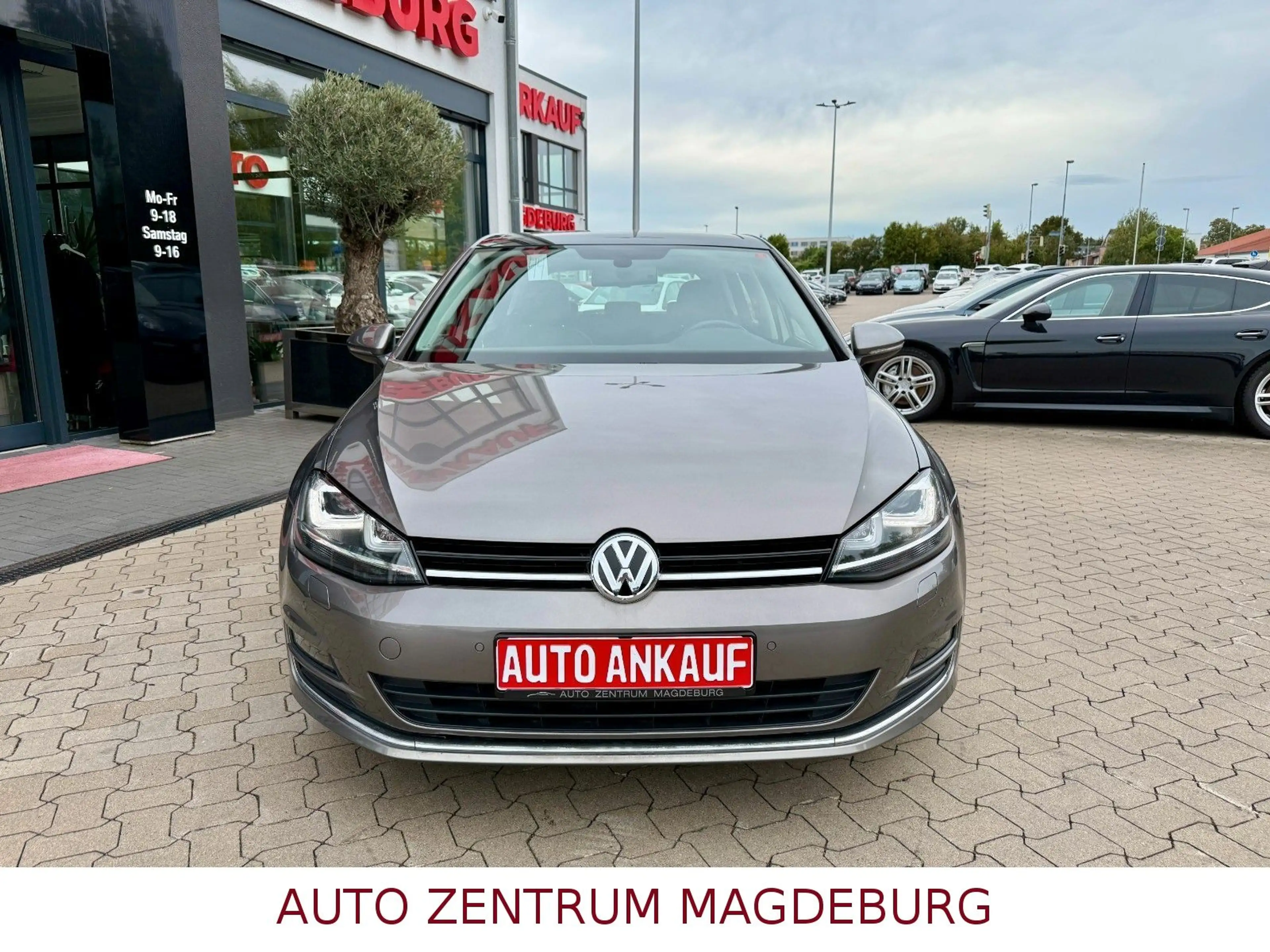 Volkswagen Golf VII Lim. Highline 1.4*XENON*MASSAGE*TEMPO* — photo 3