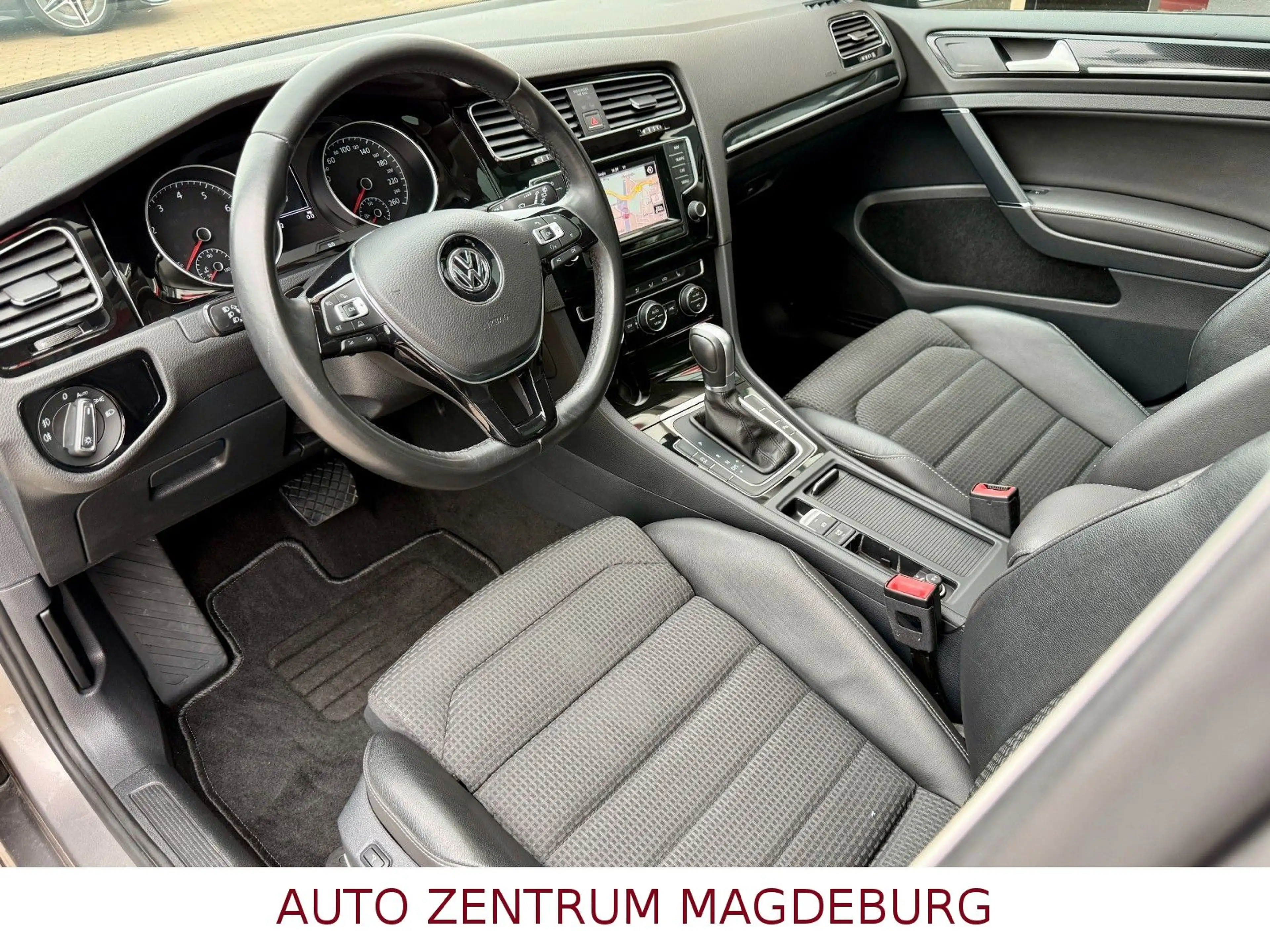 Volkswagen Golf VII Lim. Highline 1.4*XENON*MASSAGE*TEMPO* — photo 11