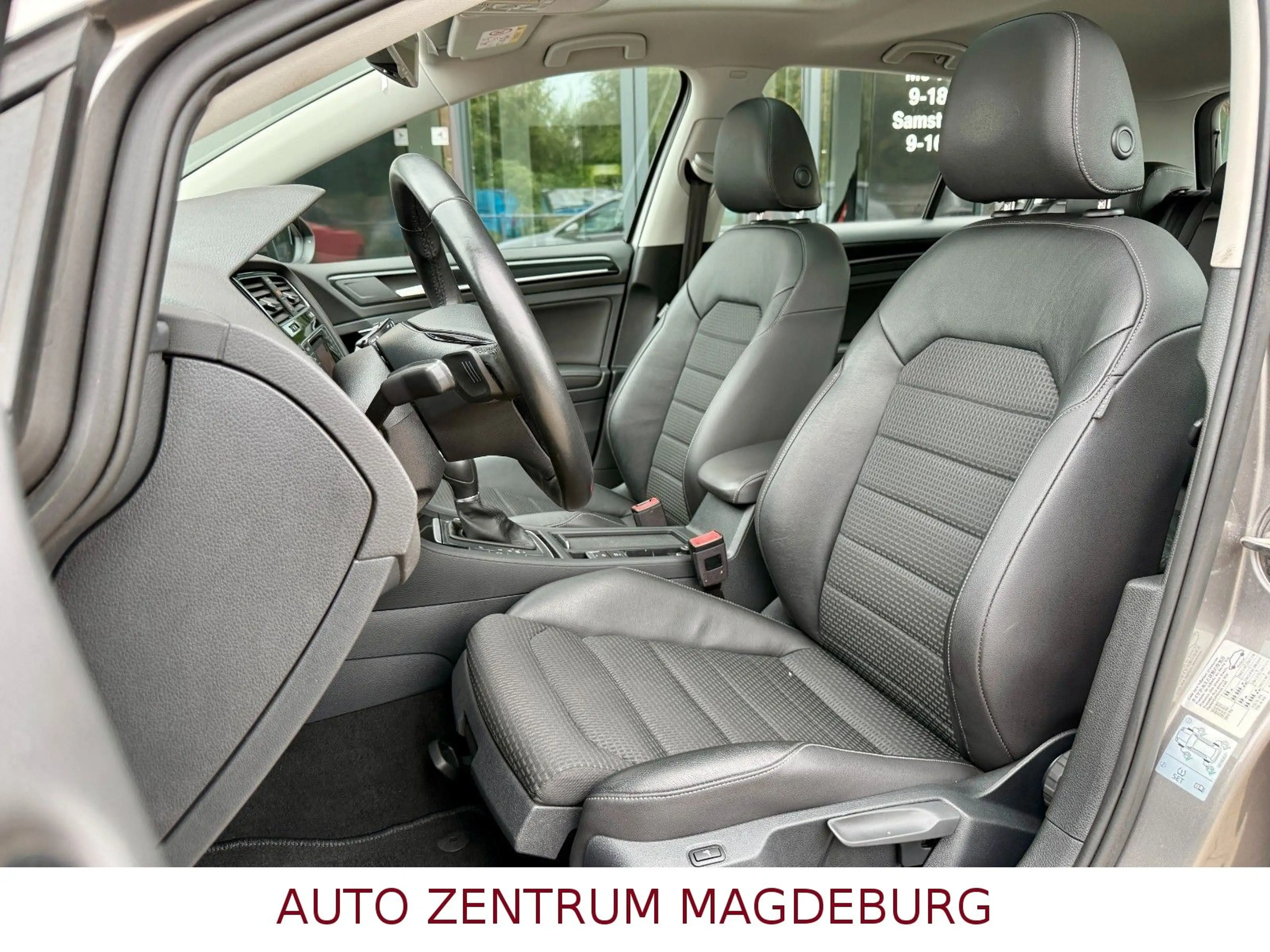 Volkswagen Golf VII Lim. Highline 1.4*XENON*MASSAGE*TEMPO* — photo 12