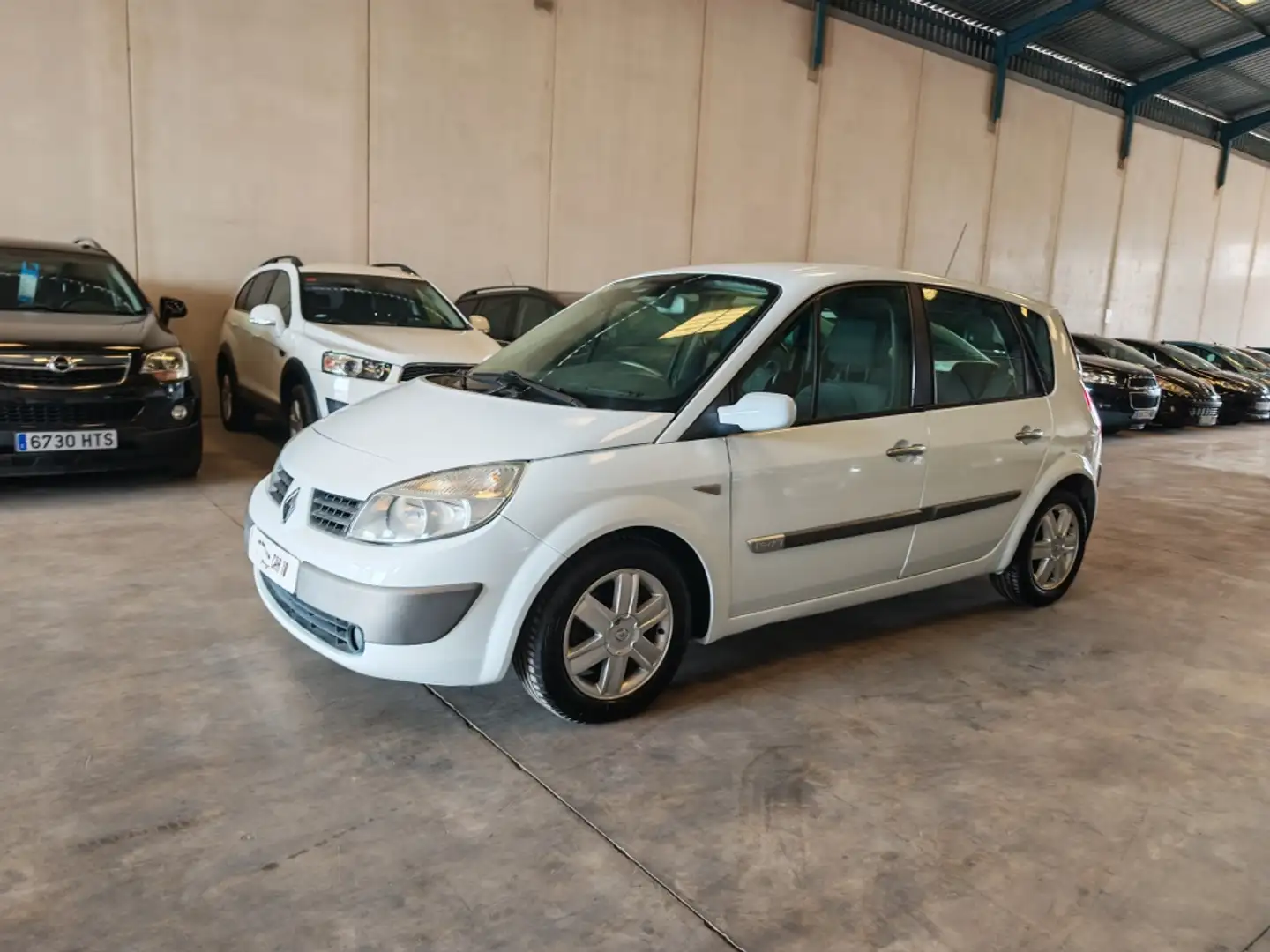 Renault Scenic II 1.9DCI Confort Dynamique Blanco - 2