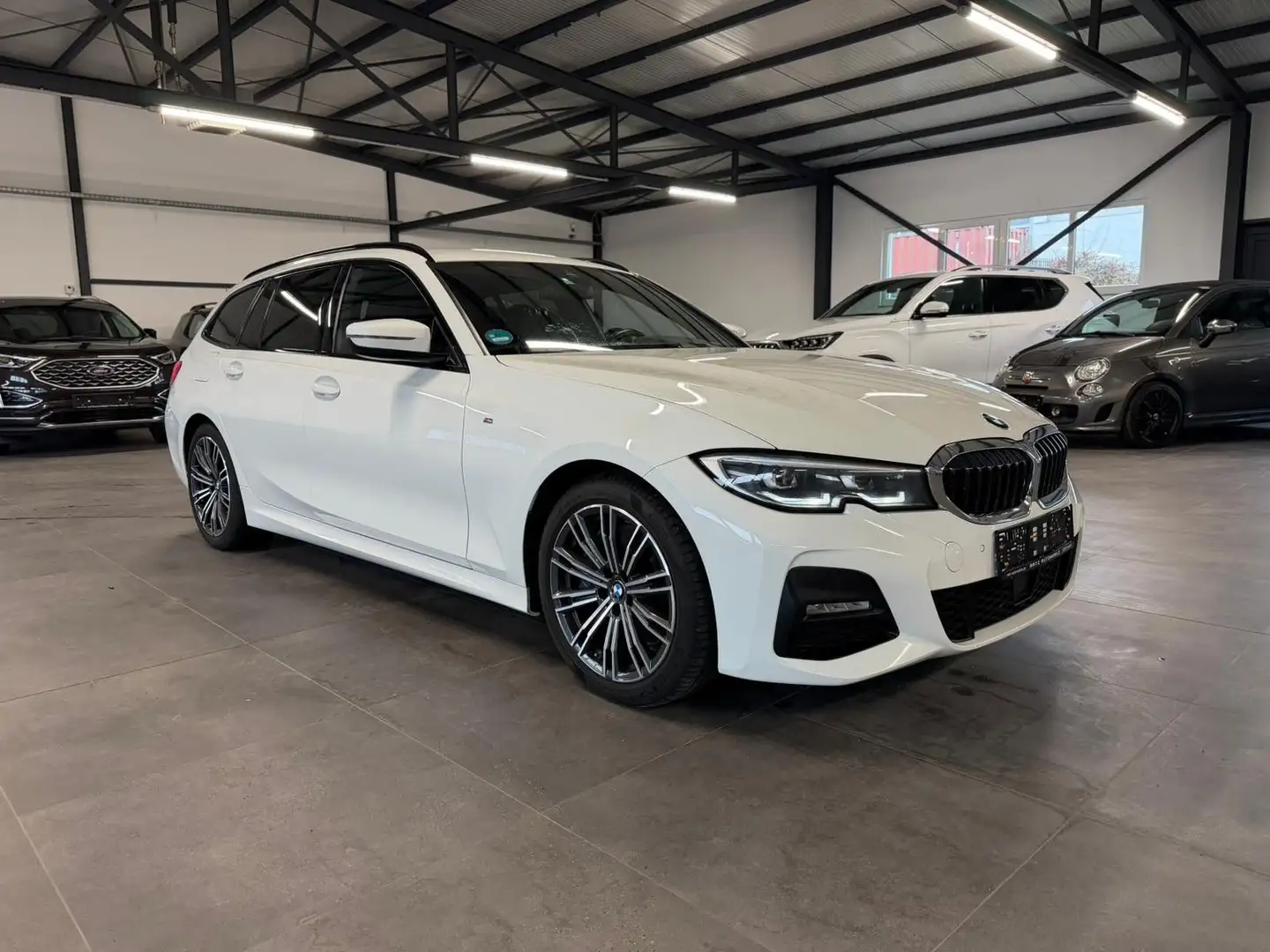 BMW 330 d xDrive M-Sport NAVI+HIFI+LED+ACC+SHADOW-LI Weiß - 1