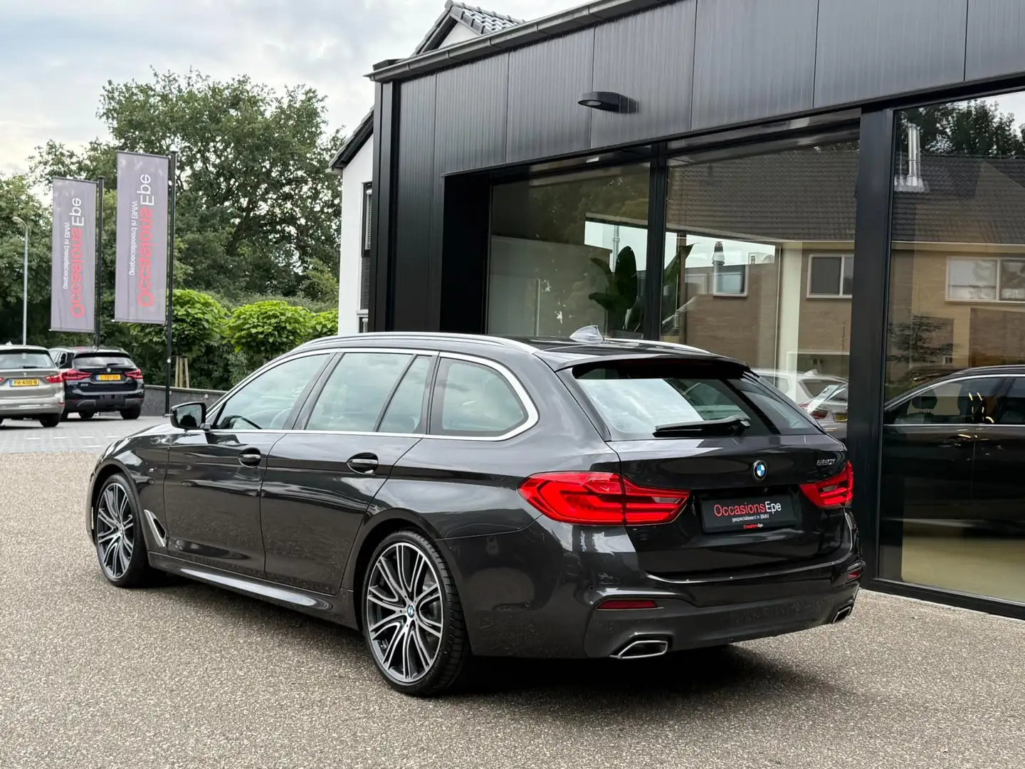 BMW 520 5-Serie Touring 520i M- Sport Nappa Leder Sophisto Gris - 2