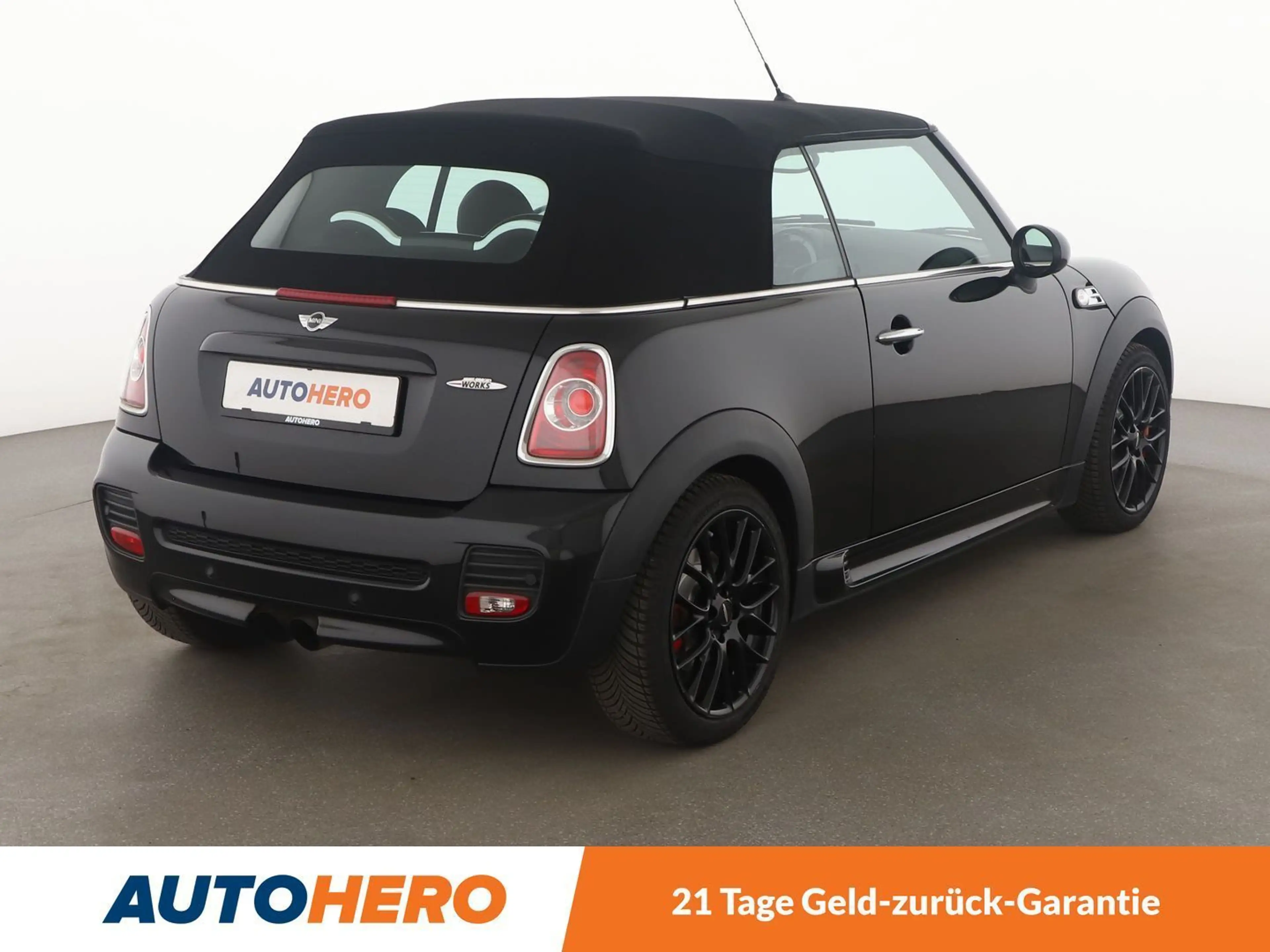 MINI John Cooper Works Cabrio John Cooper Works Aut.*NAVI*TEMPO*XENON*H&K*PDC* — photo 6