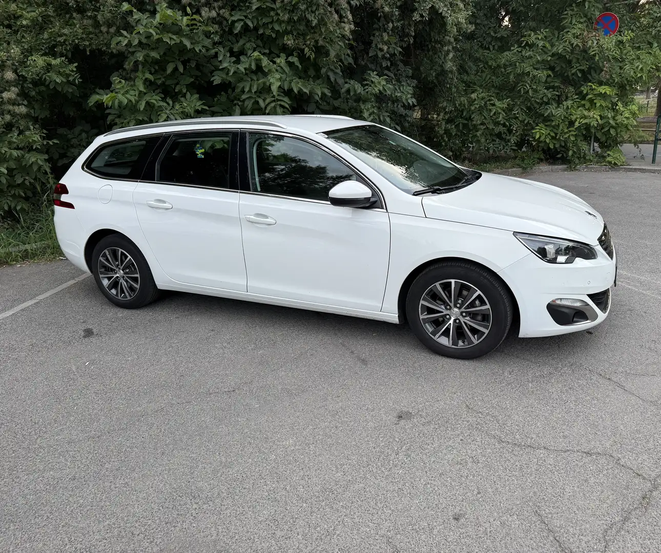 Peugeot 308 SW 1,6 BlueHDi 120 S&S Business Line Aut. - 2