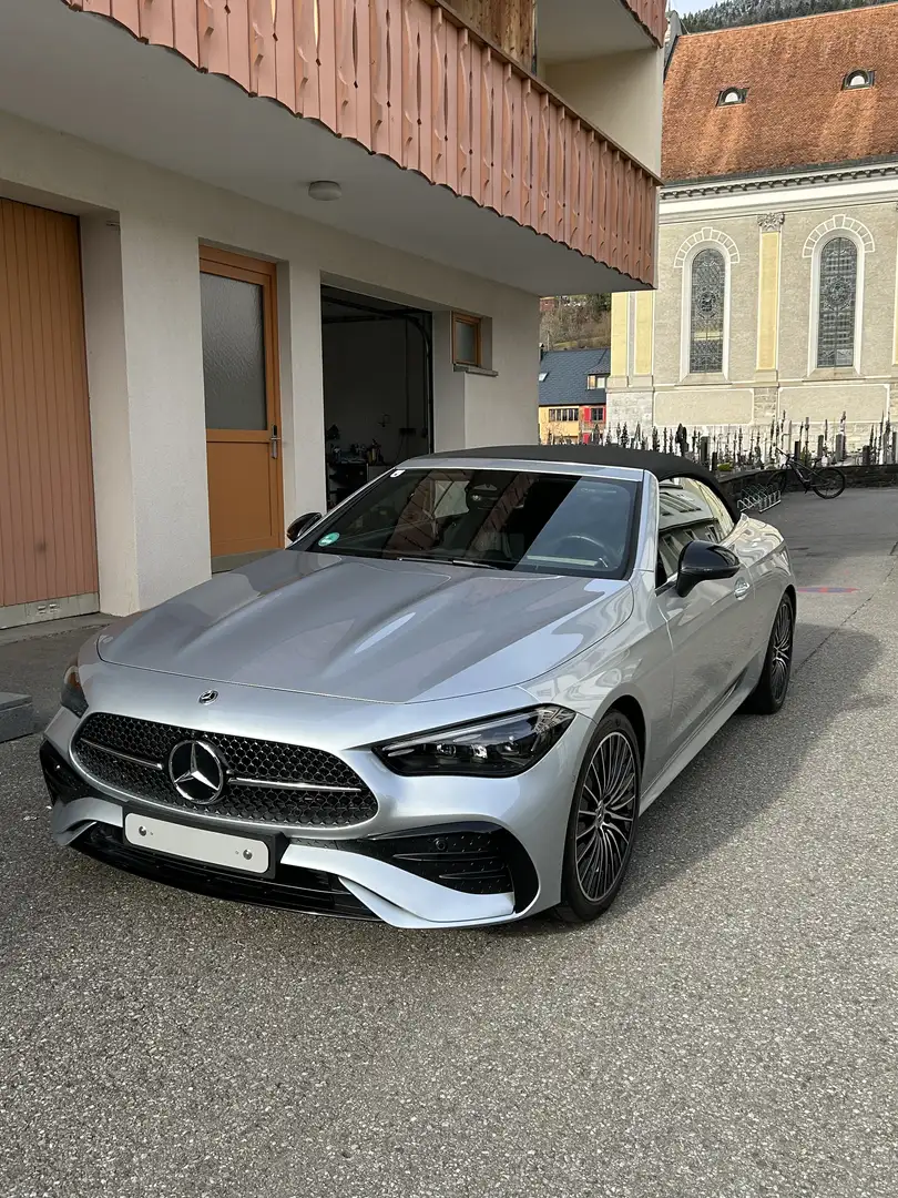 Mercedes-Benz CLE 300 CLE 300 Cabrio 4Matic Aut. Silber - 1