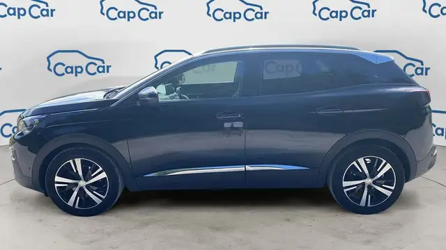 Peugeot 3008 view 2