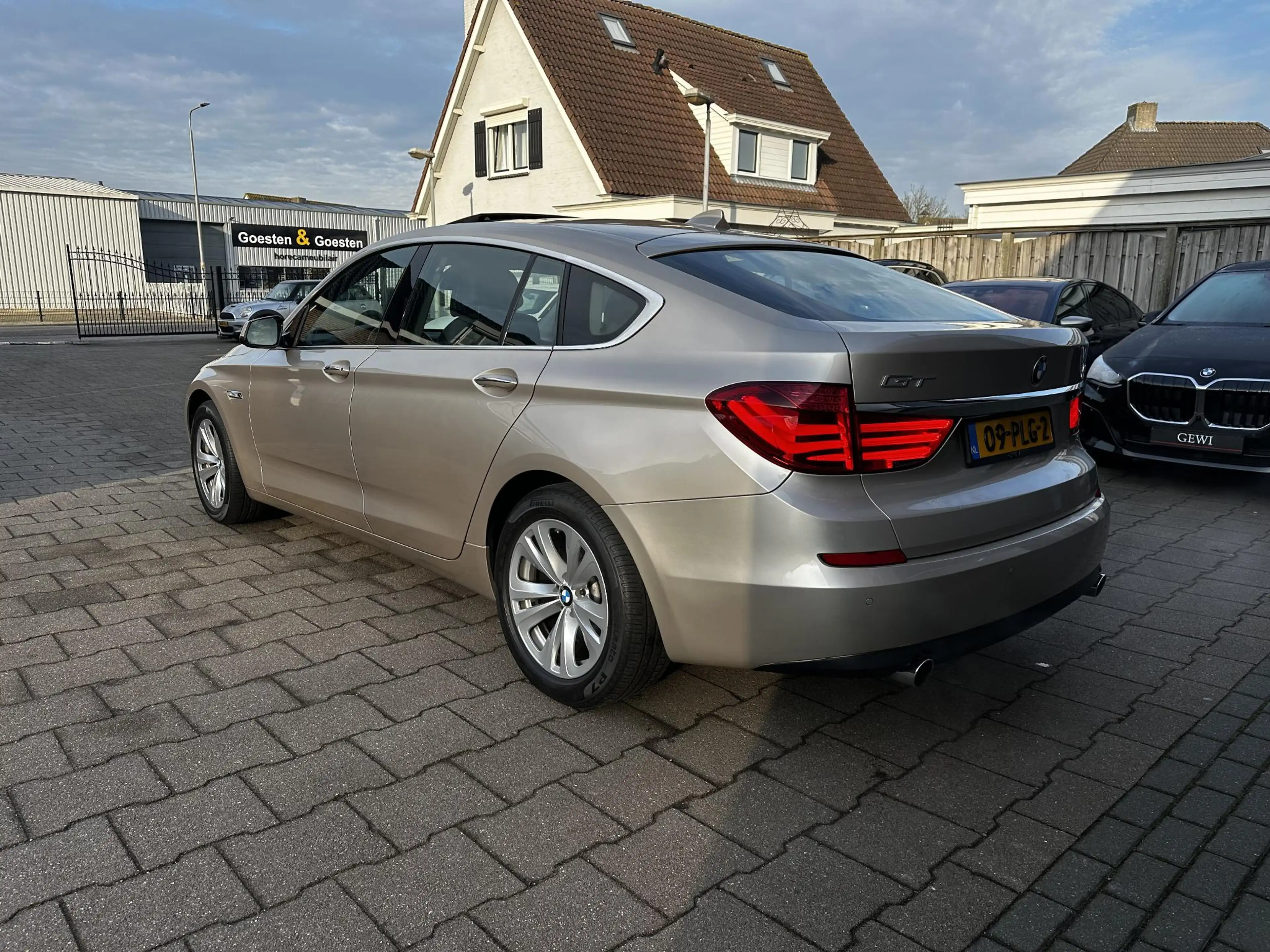 BMW 535 5-serie Gran Turismo 535i High Executive Pano/Head — photo 10