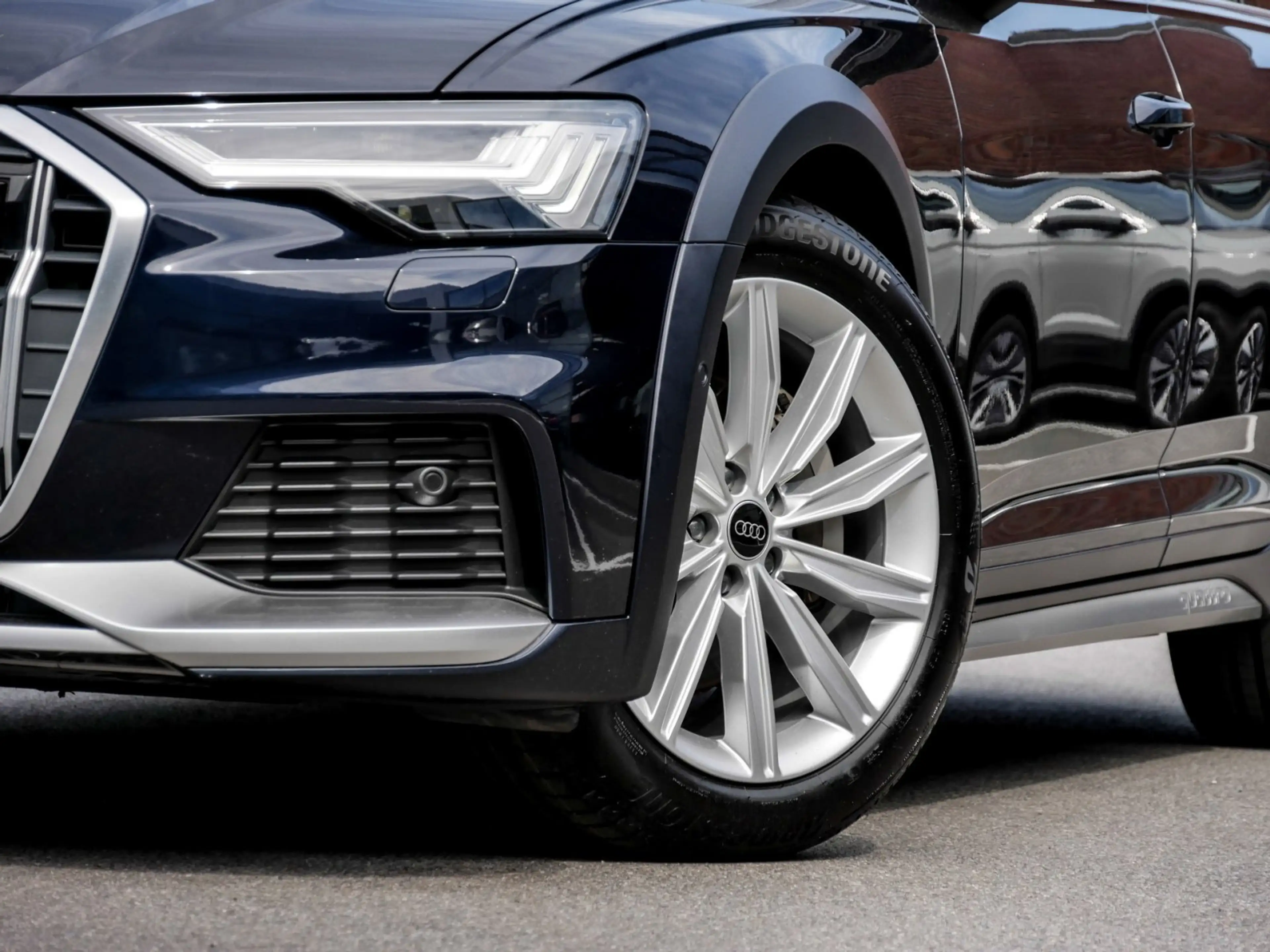 Audi A6 allroad 45 TDI HDMatrix AreaV AHK B&O Pano HuD Assistenz+ — photo 5