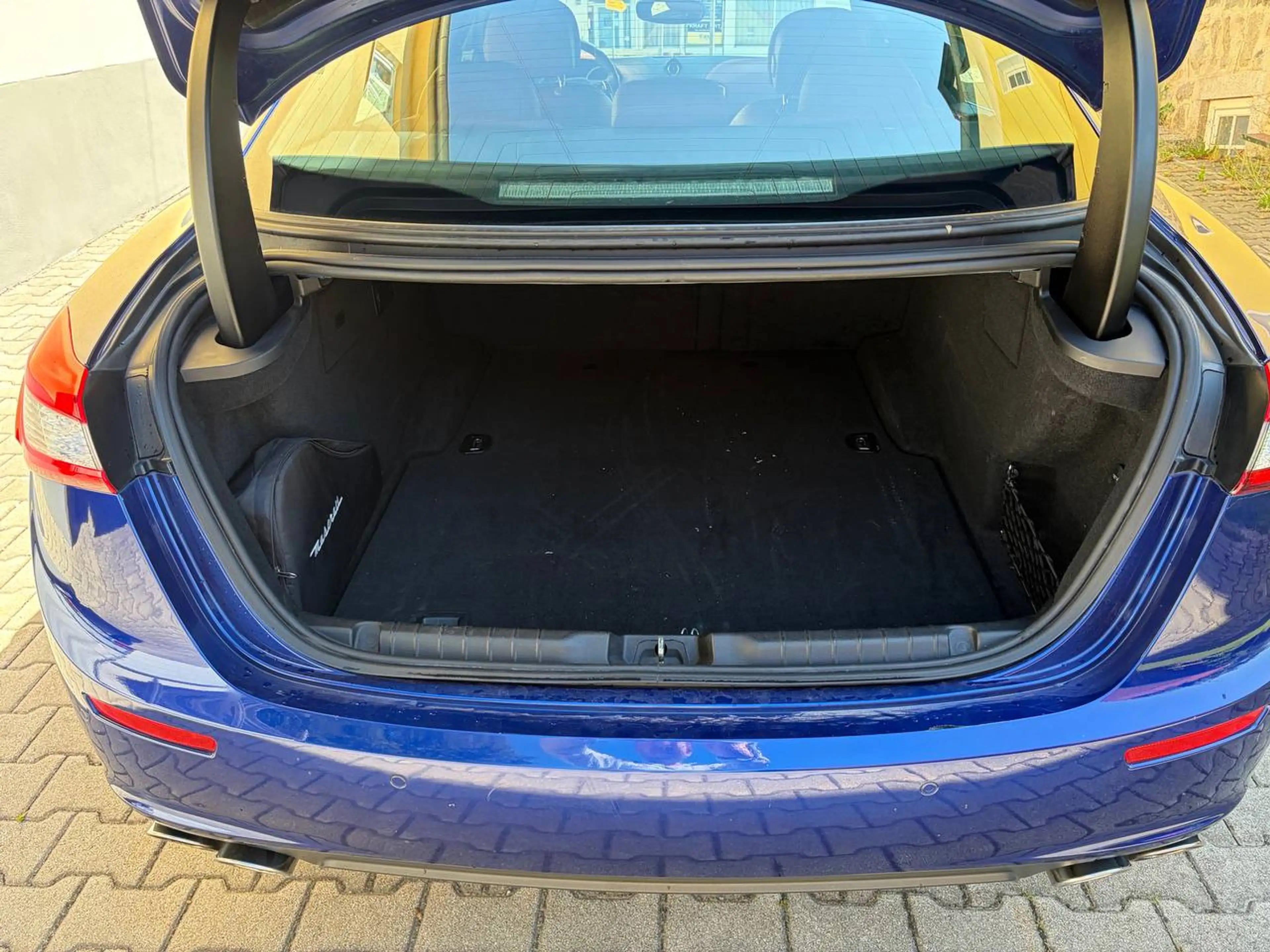 Maserati Ghibli SQ4 — photo 11