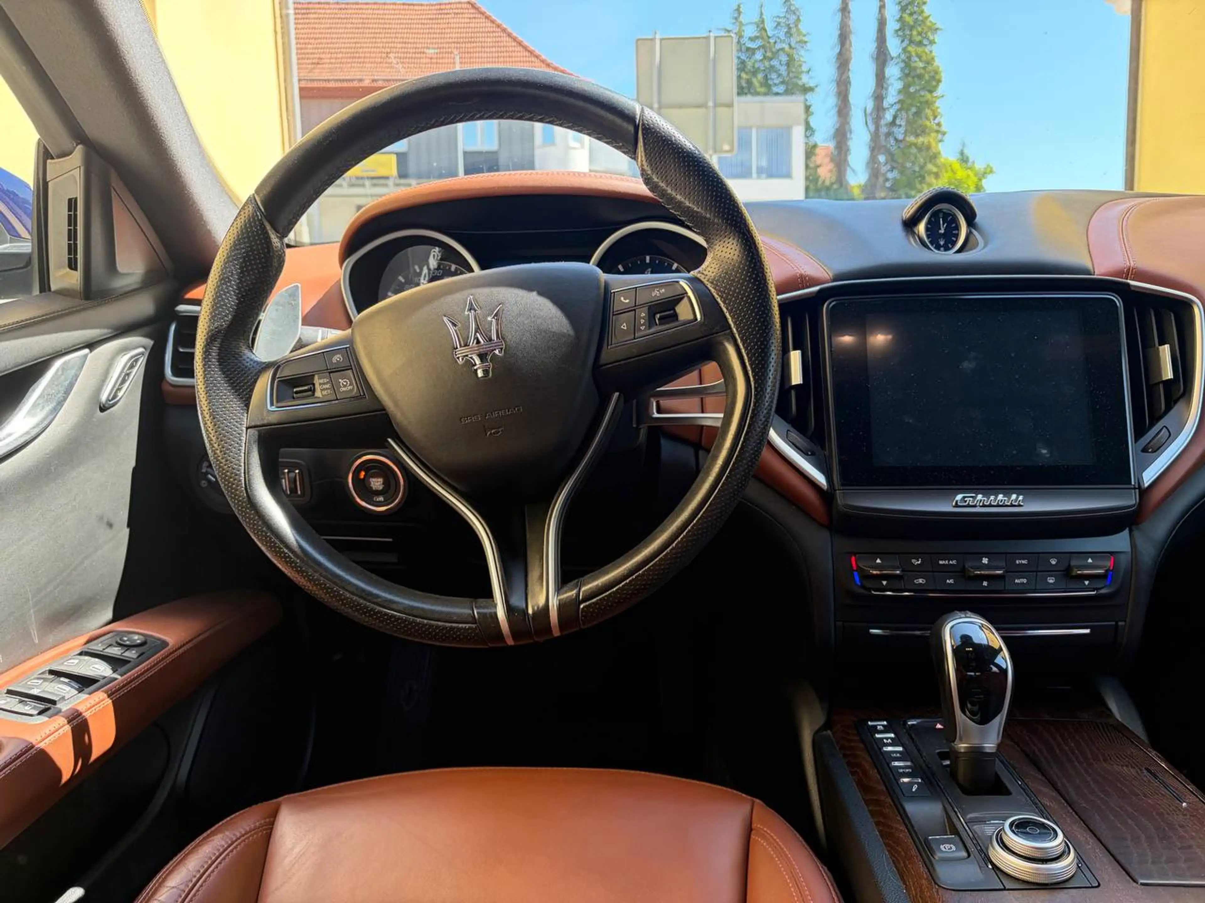 Maserati Ghibli SQ4 — photo 6