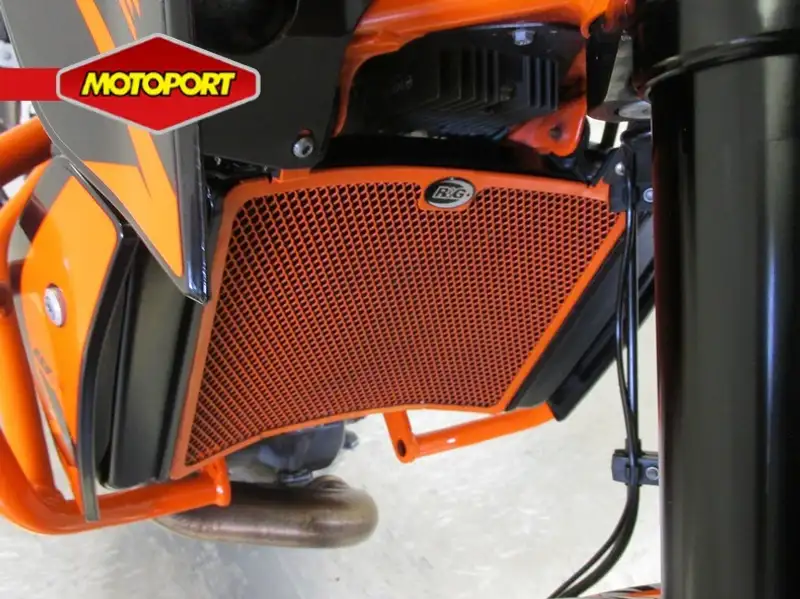 KTM 690 Duke - foto 7