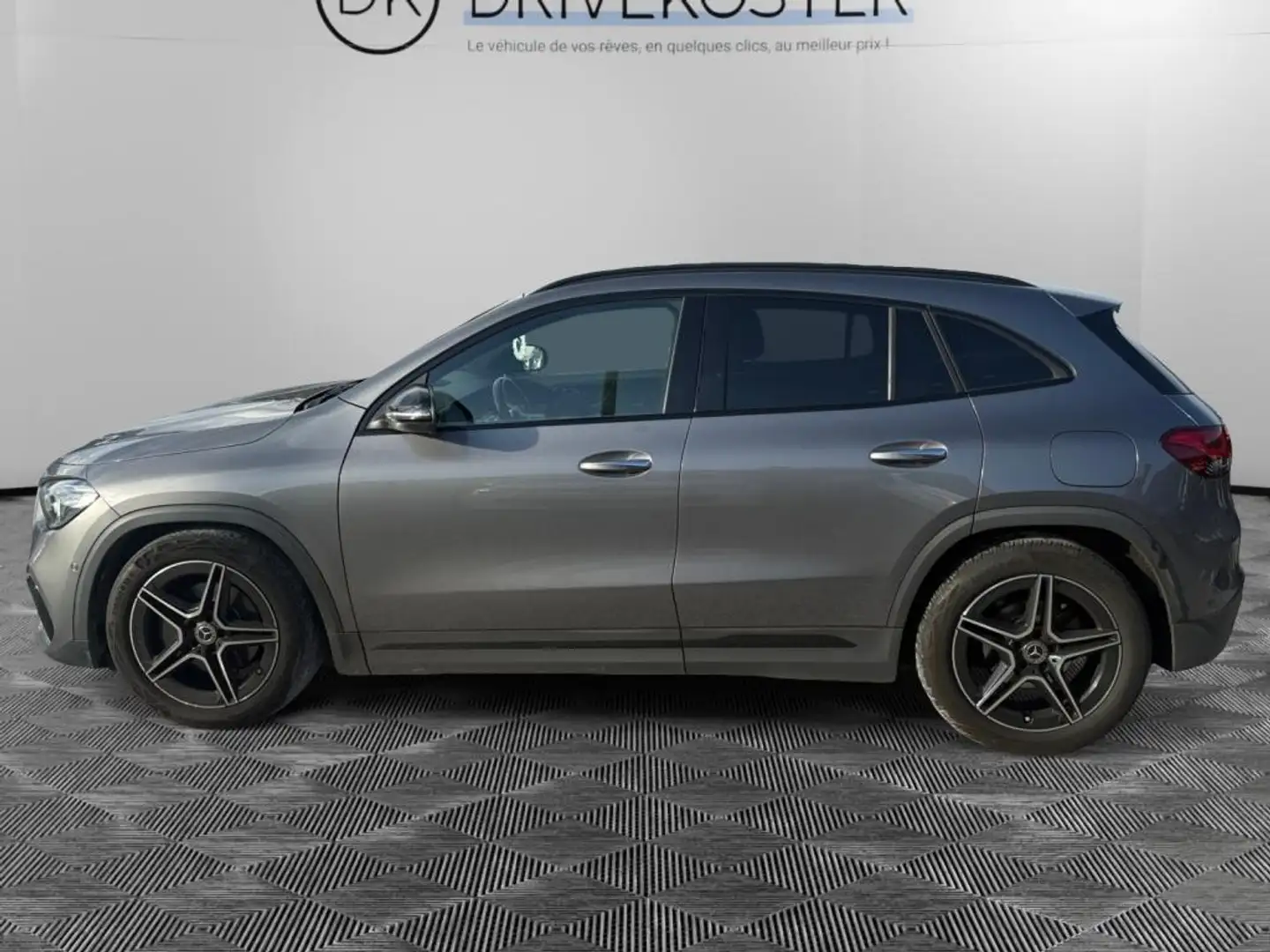 Mercedes-Benz GLA 200 GLA 200d - BV 8G-DCT  - BM H247 AMG Line PHASE 1 Bleu - 2