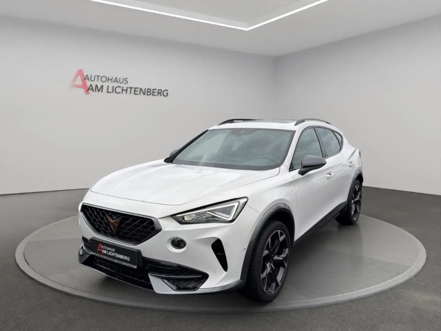 CUPRA Formentor 1.5 TSI LED+AHK+ACC+NAVI+PANORAMADACH+CARPLAY+KEYL Blanc - 1