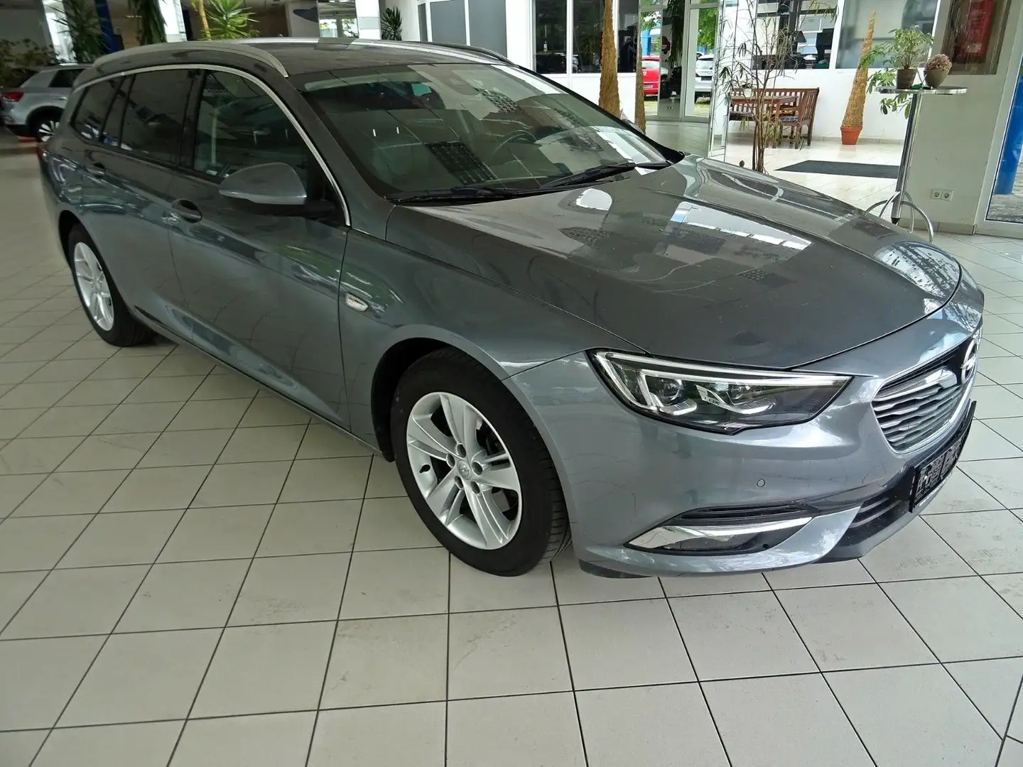Opel Insignia B Sports Tourer Innovation Grau - 1