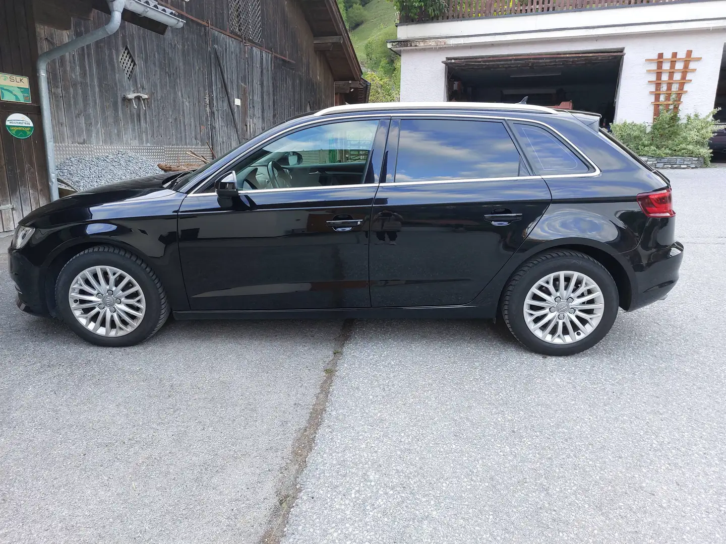 Audi A3 A3 SB quattro Ambition 2,0 TDI DPF Ambition Schwarz - 2