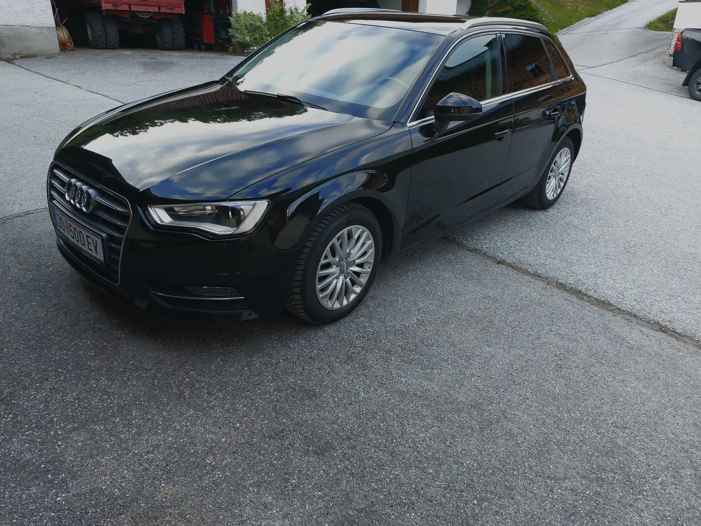 Audi A3 A3 SB quattro Ambition 2,0 TDI DPF Ambition Schwarz - 1