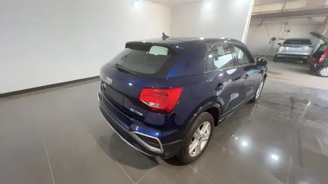 Audi Q2 view 5