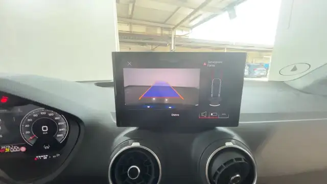 Audi Q2 view 14