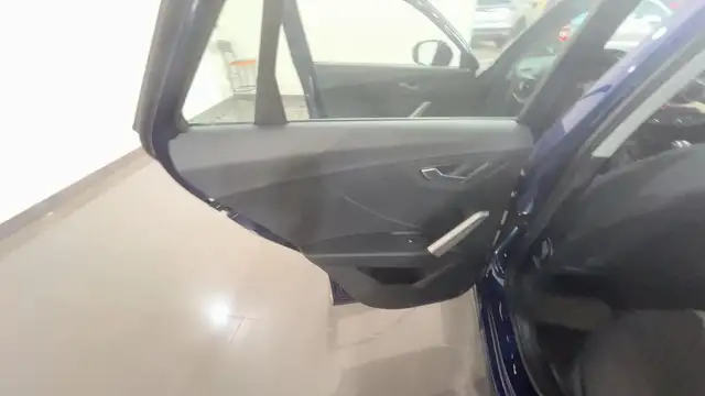 Audi Q2 view 12