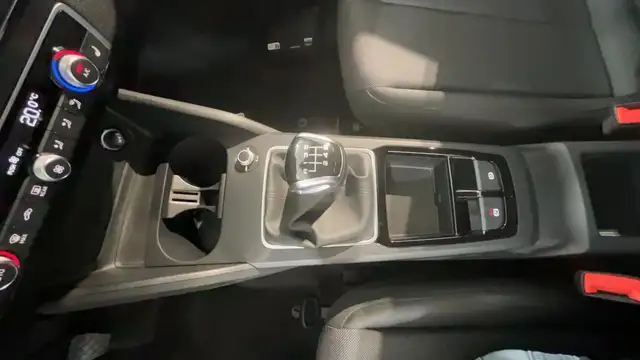 Audi Q2 view 16