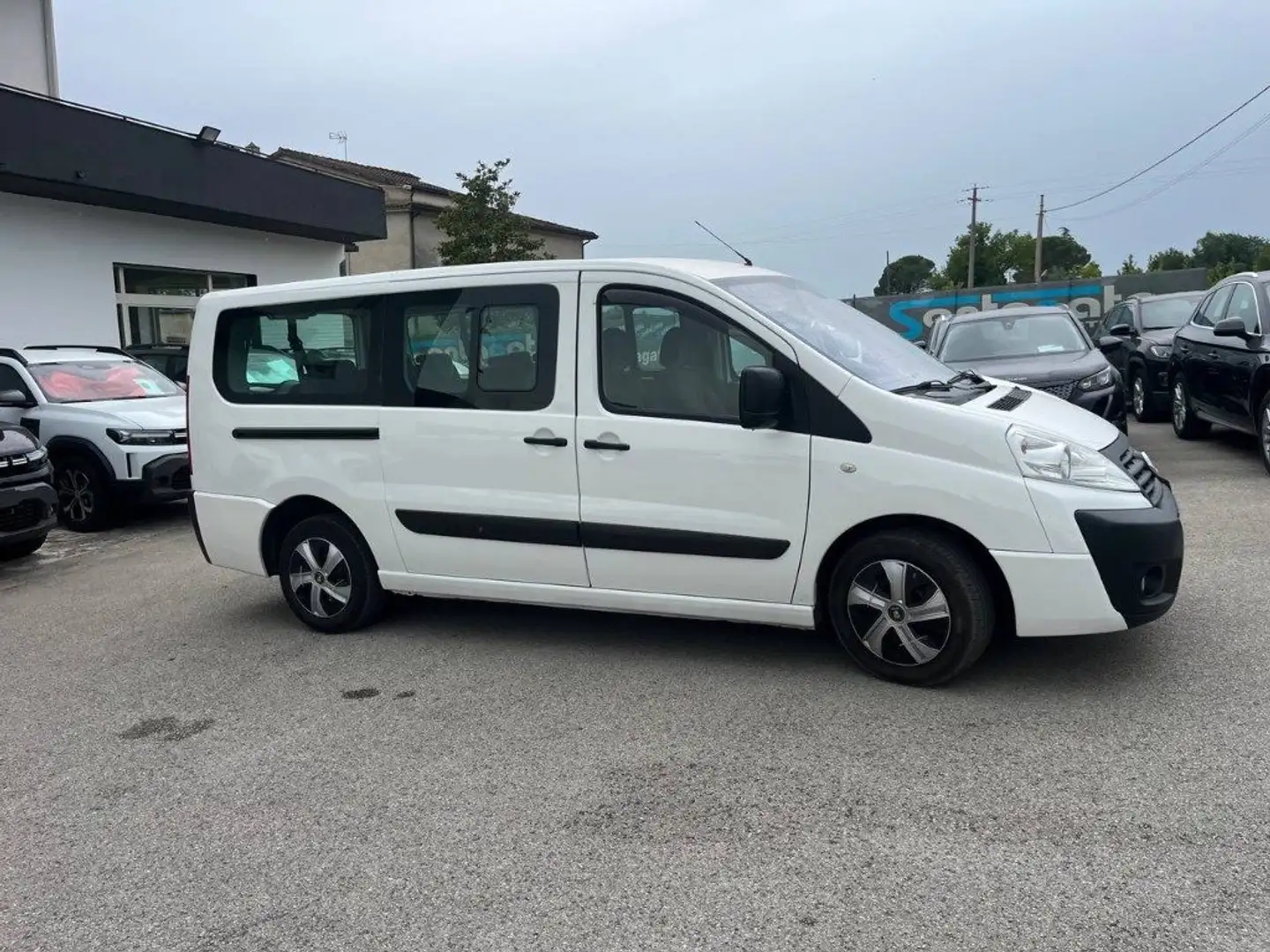 Fiat Scudo 2.0 MJT/130 PC Panorama Executive 8/9 posti Blanc - 1